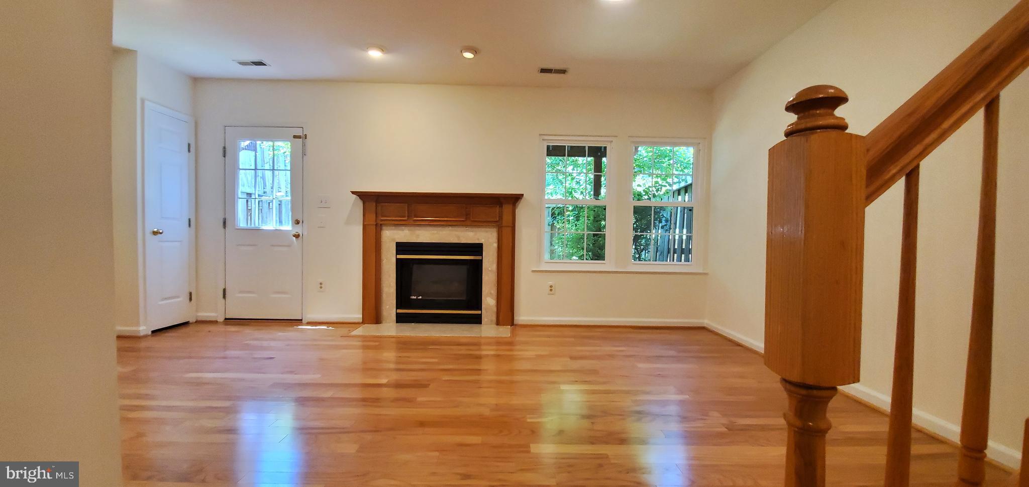 JAMES CREEK - Residential