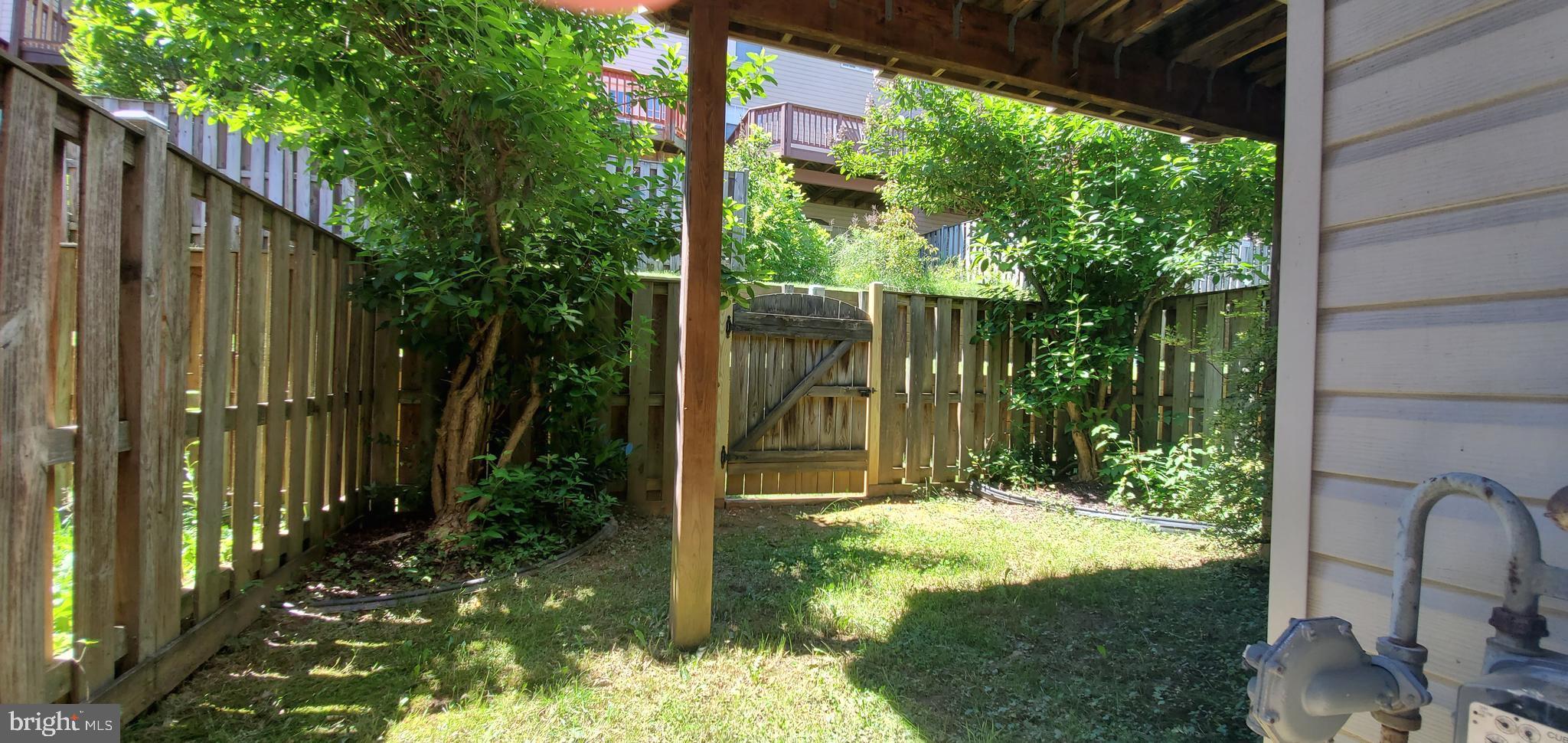 JAMES CREEK - Residential