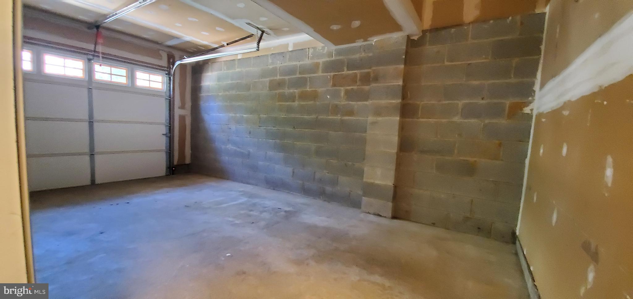 JAMES CREEK - Residential