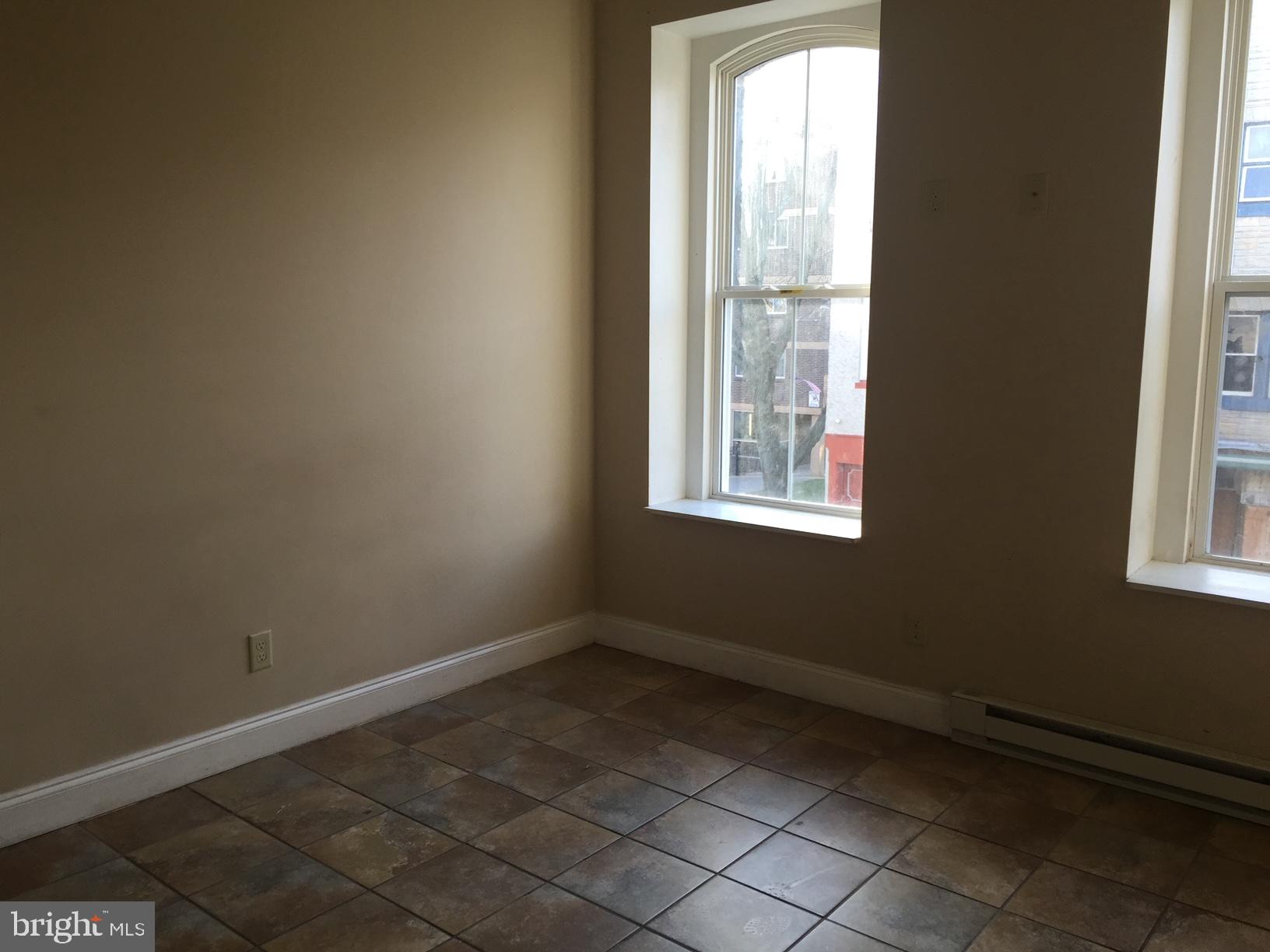 115 S 6TH STREET