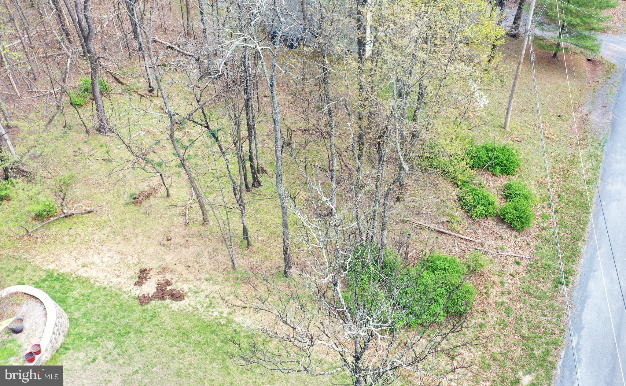 LAKE HOLIDAY ESTATES - Land