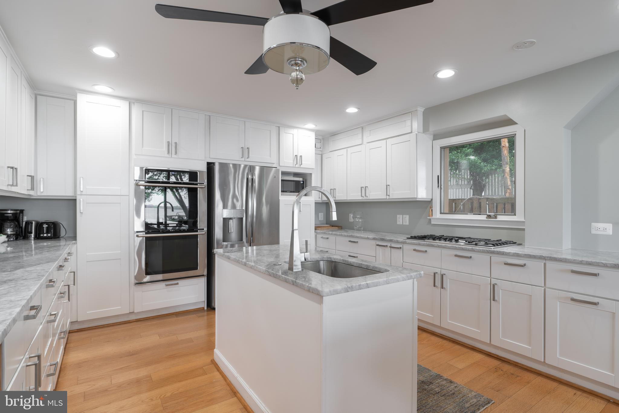 RIVER VIEW ESTATES - Residential Lease