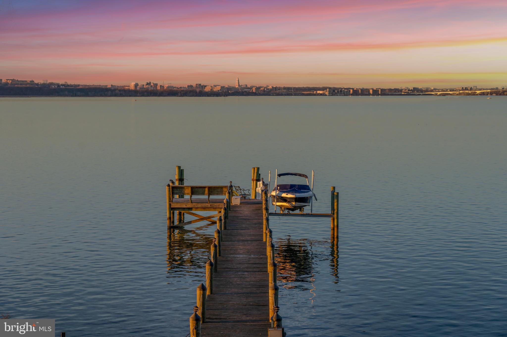 RIVER VIEW ESTATES - Residential Lease