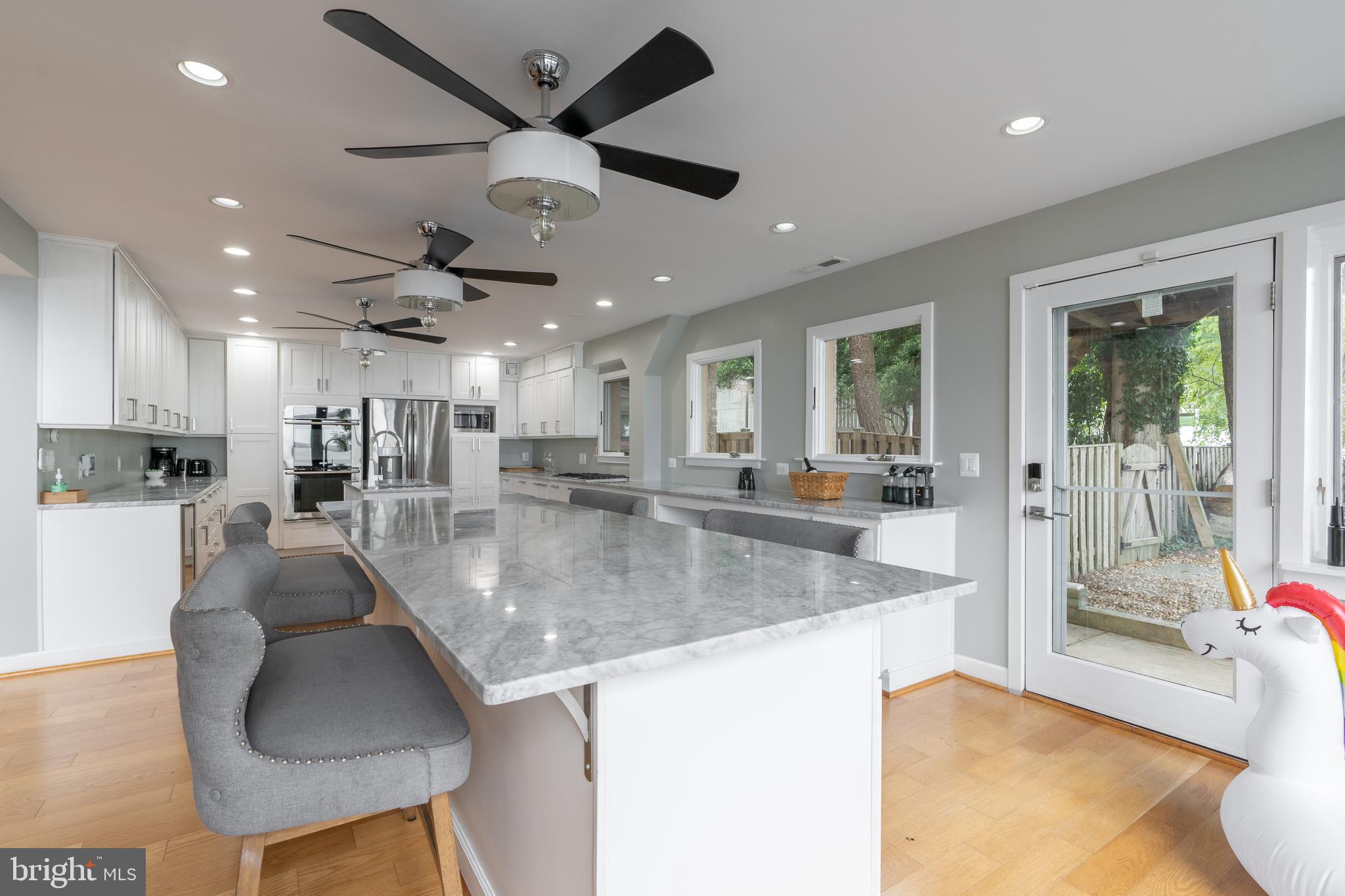 RIVER VIEW ESTATES - Residential Lease