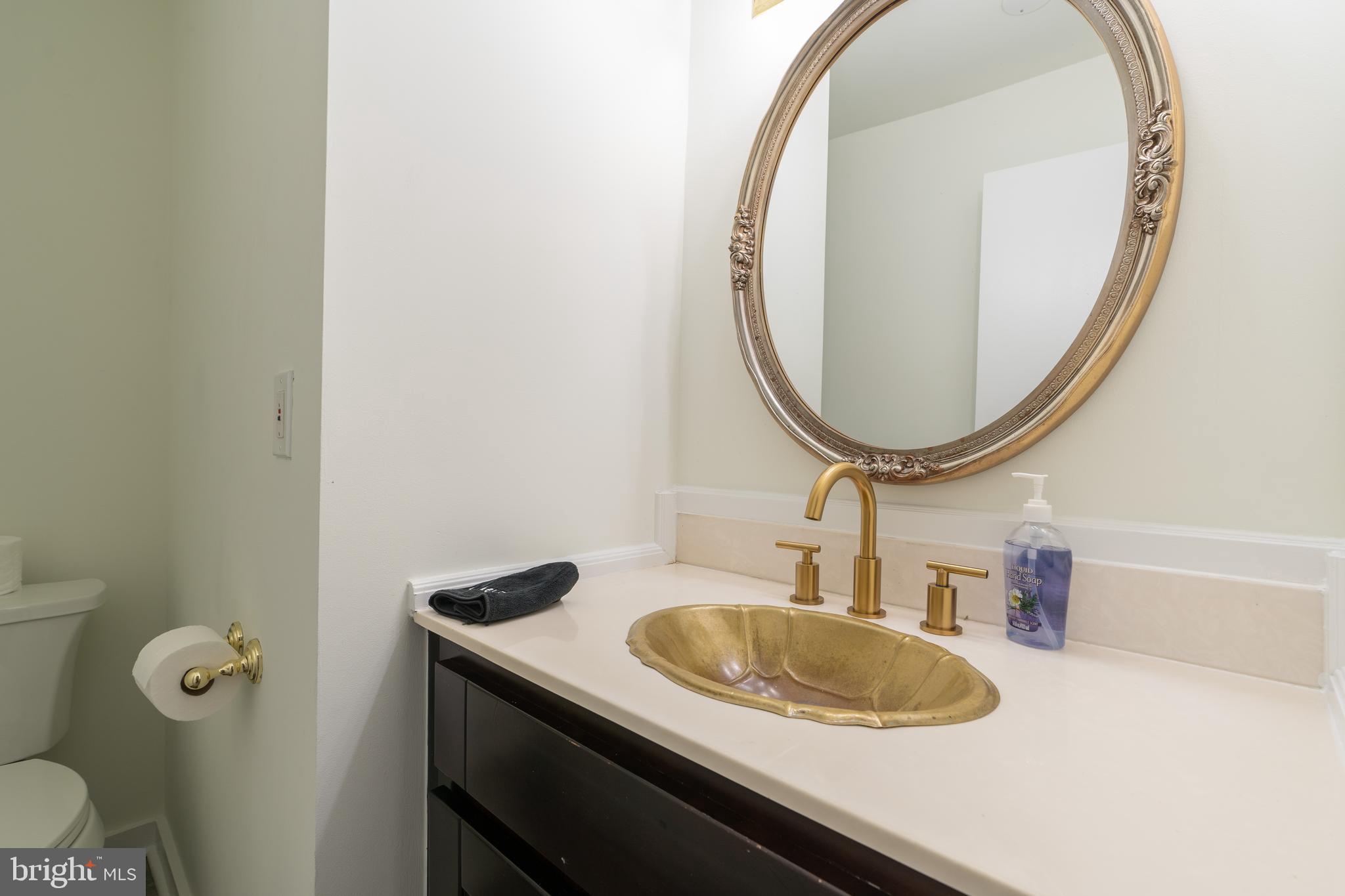 RIVER VIEW ESTATES - Residential Lease