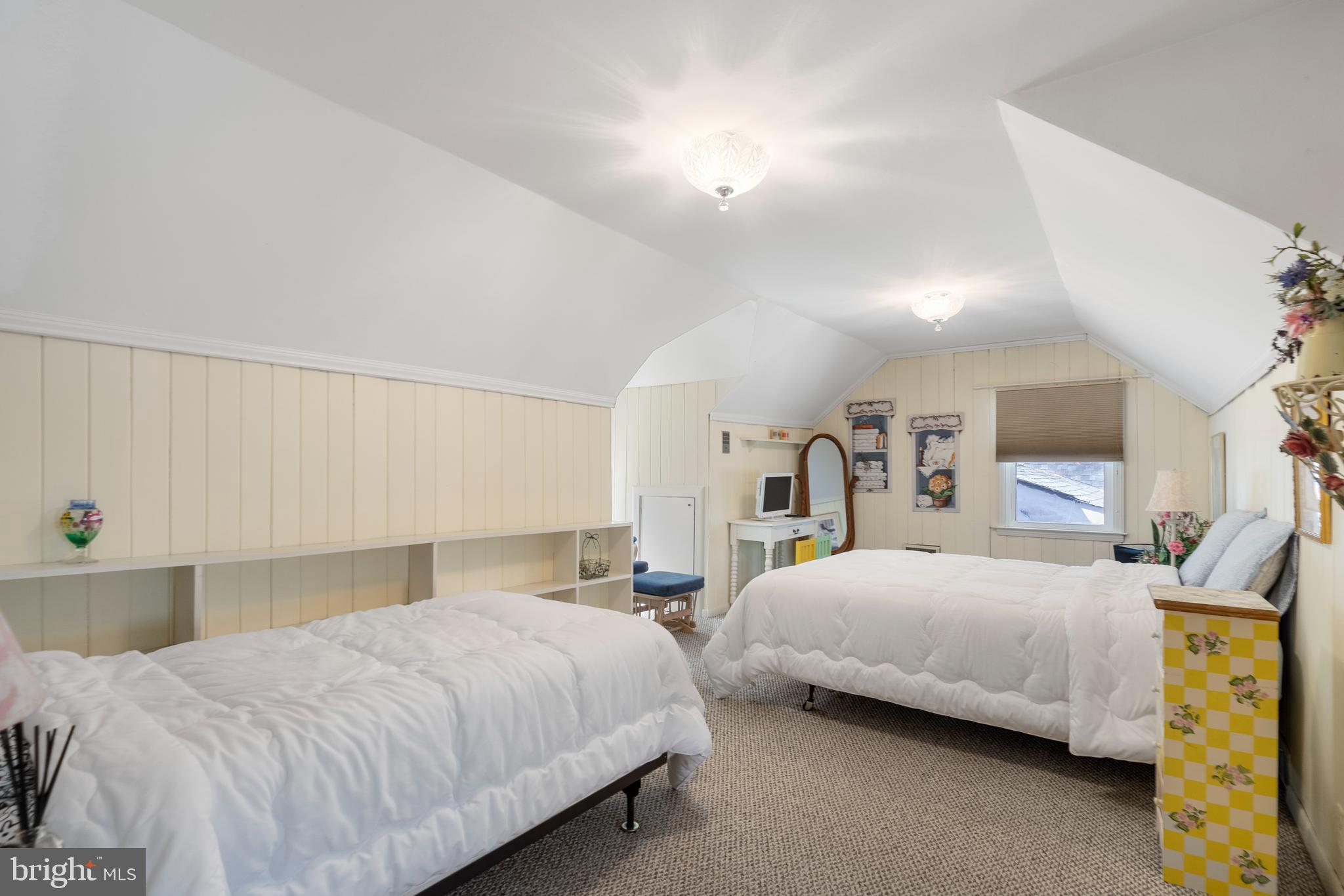 PIKESVILLE - Residential