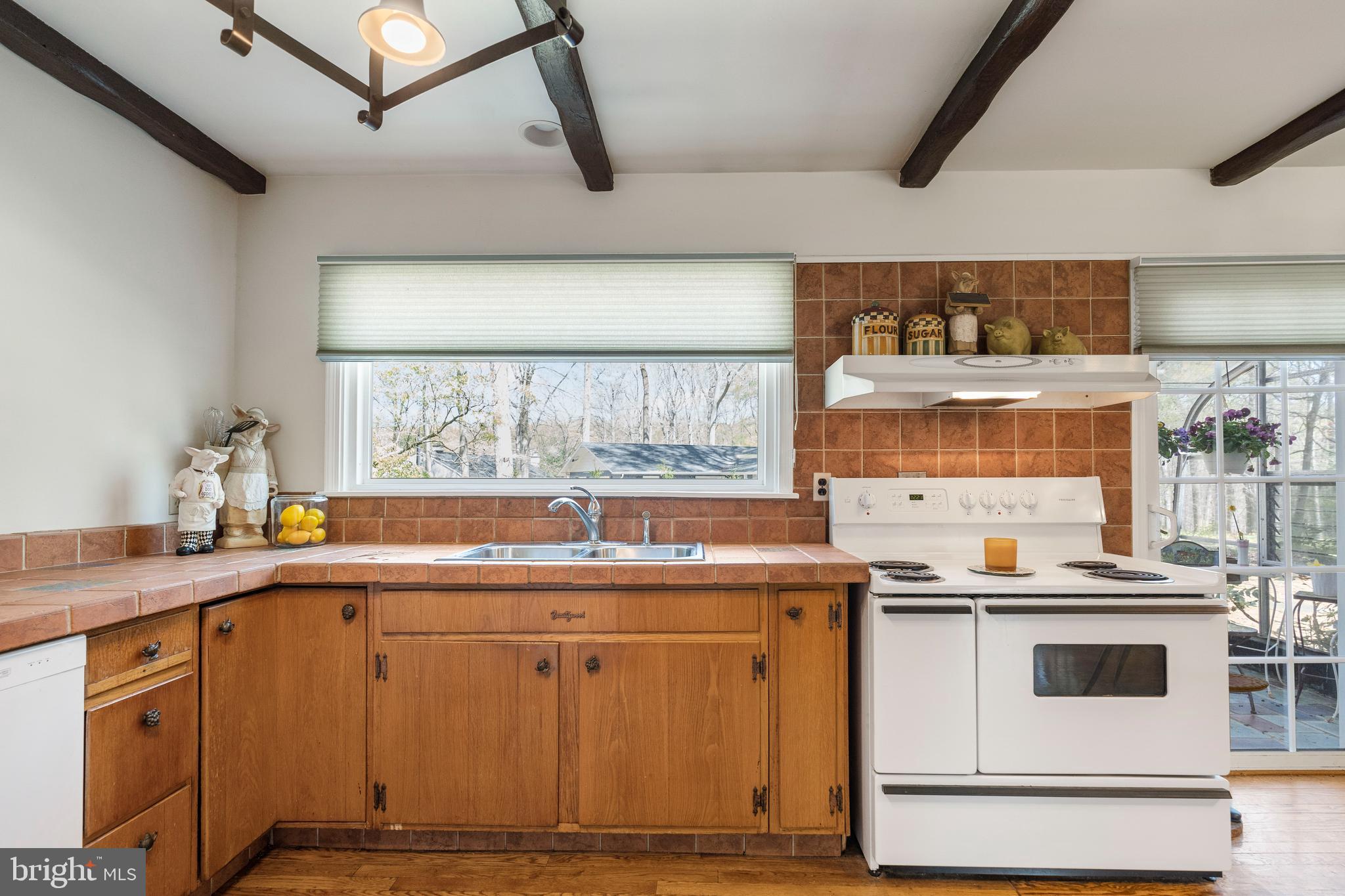 PIKESVILLE - Residential