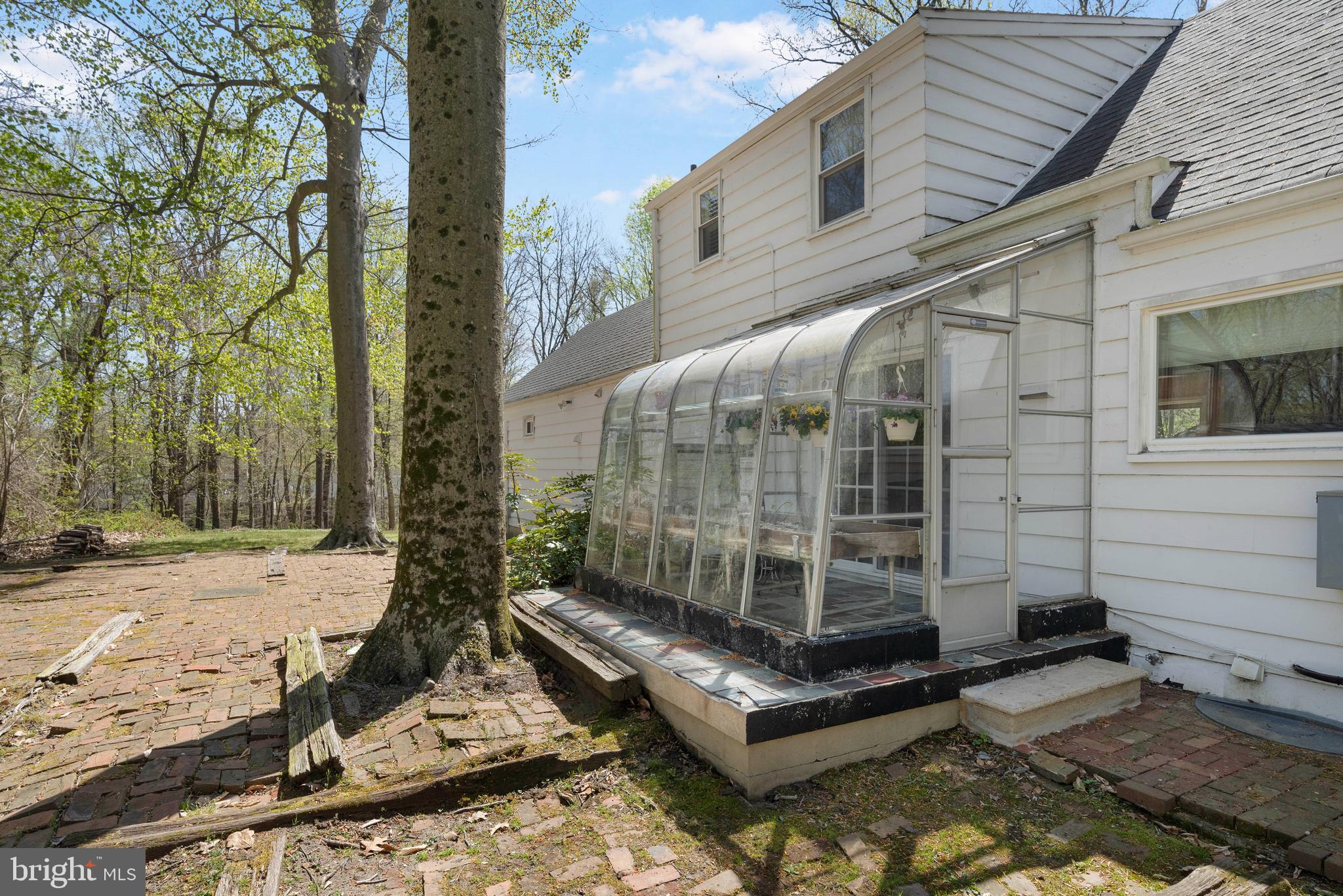 PIKESVILLE - Residential