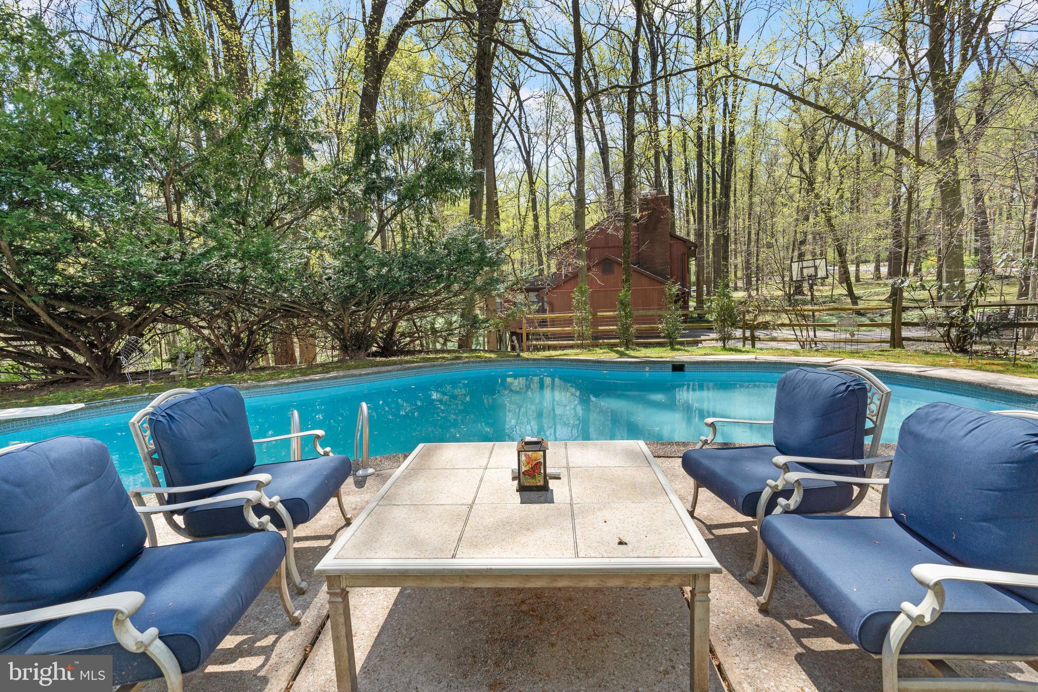 PIKESVILLE - Residential