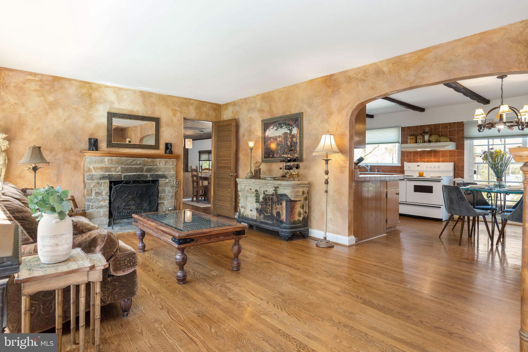 PIKESVILLE - Residential