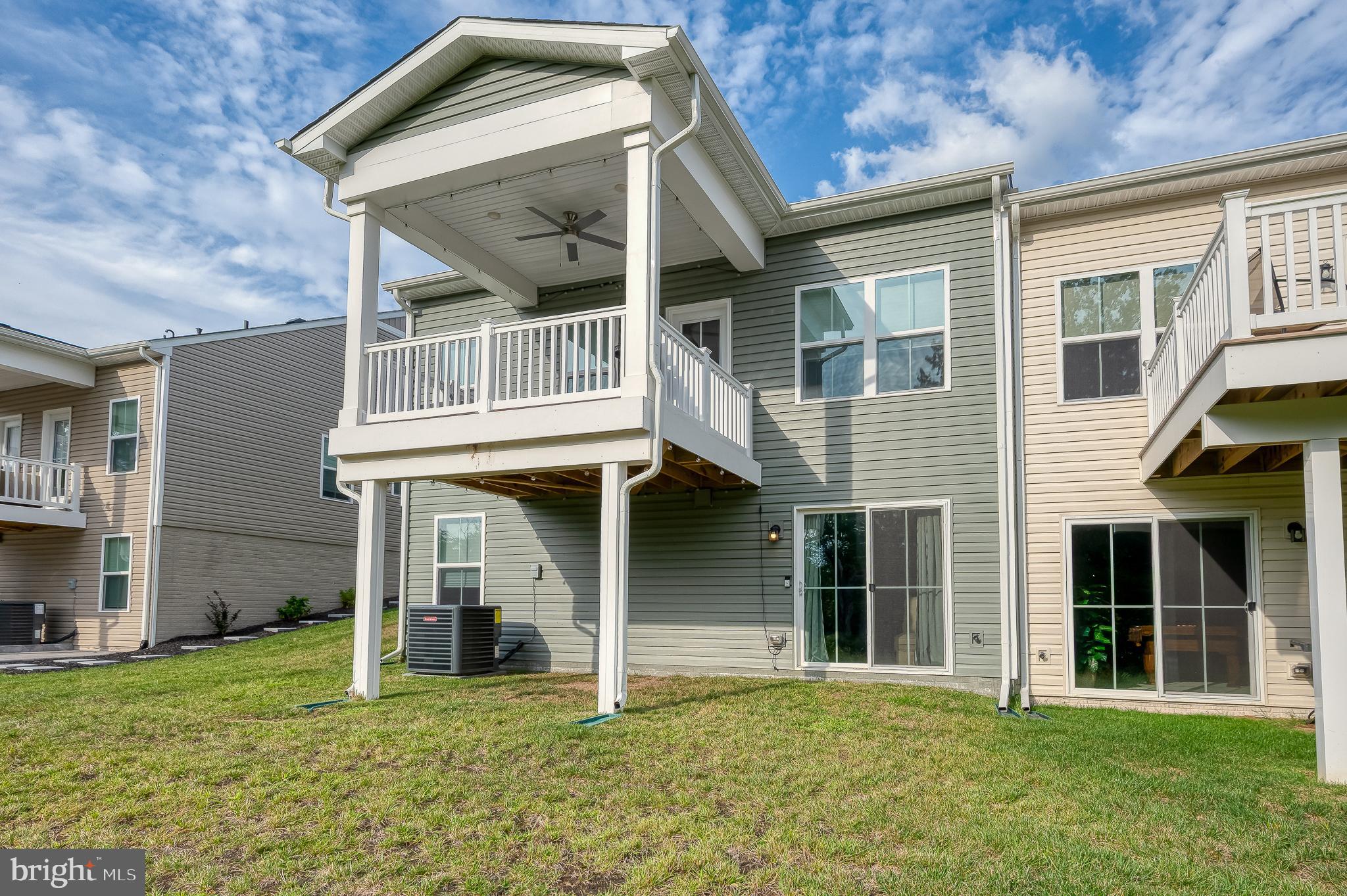 JAMES RUN CARRIAGE HOMES - Residential