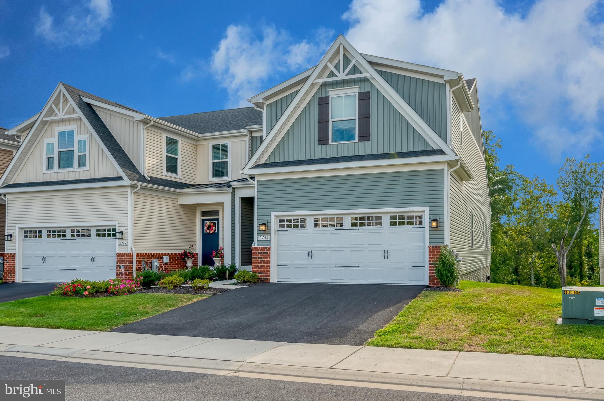 JAMES RUN CARRIAGE HOMES - Residential