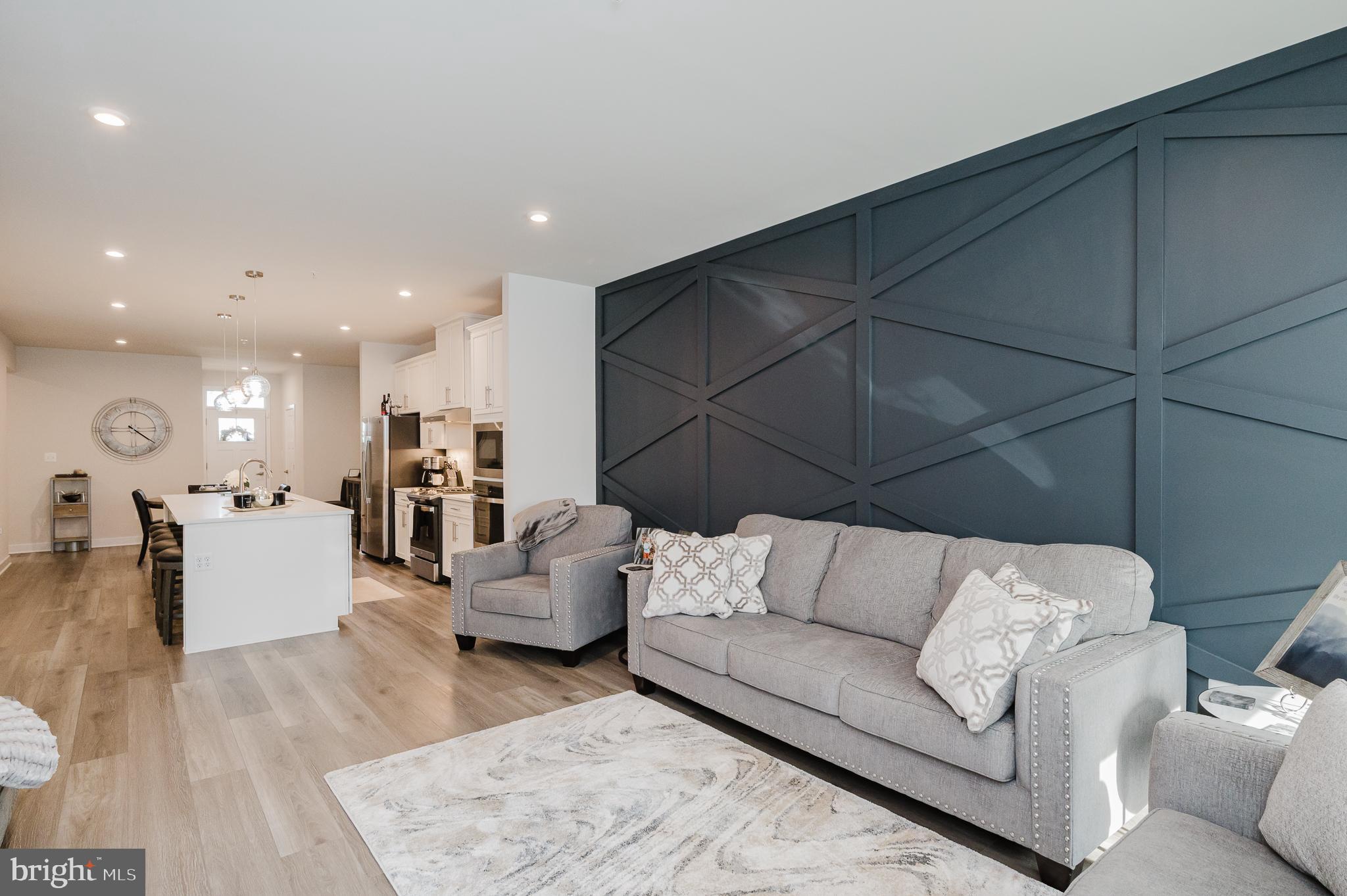 JAMES RUN CARRIAGE HOMES - Residential