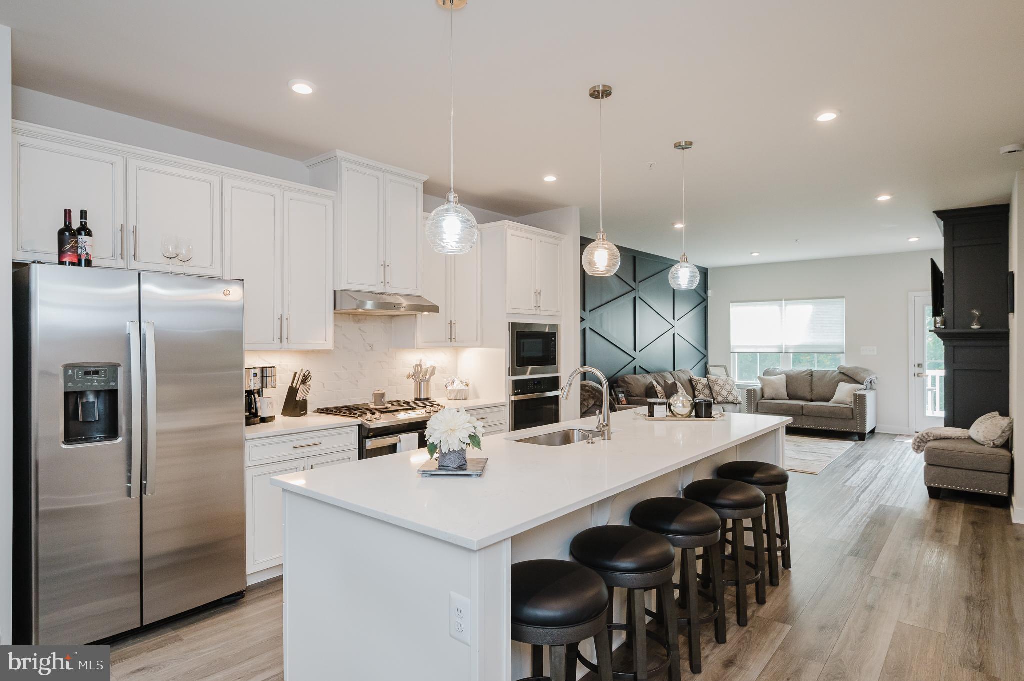 JAMES RUN CARRIAGE HOMES - Residential