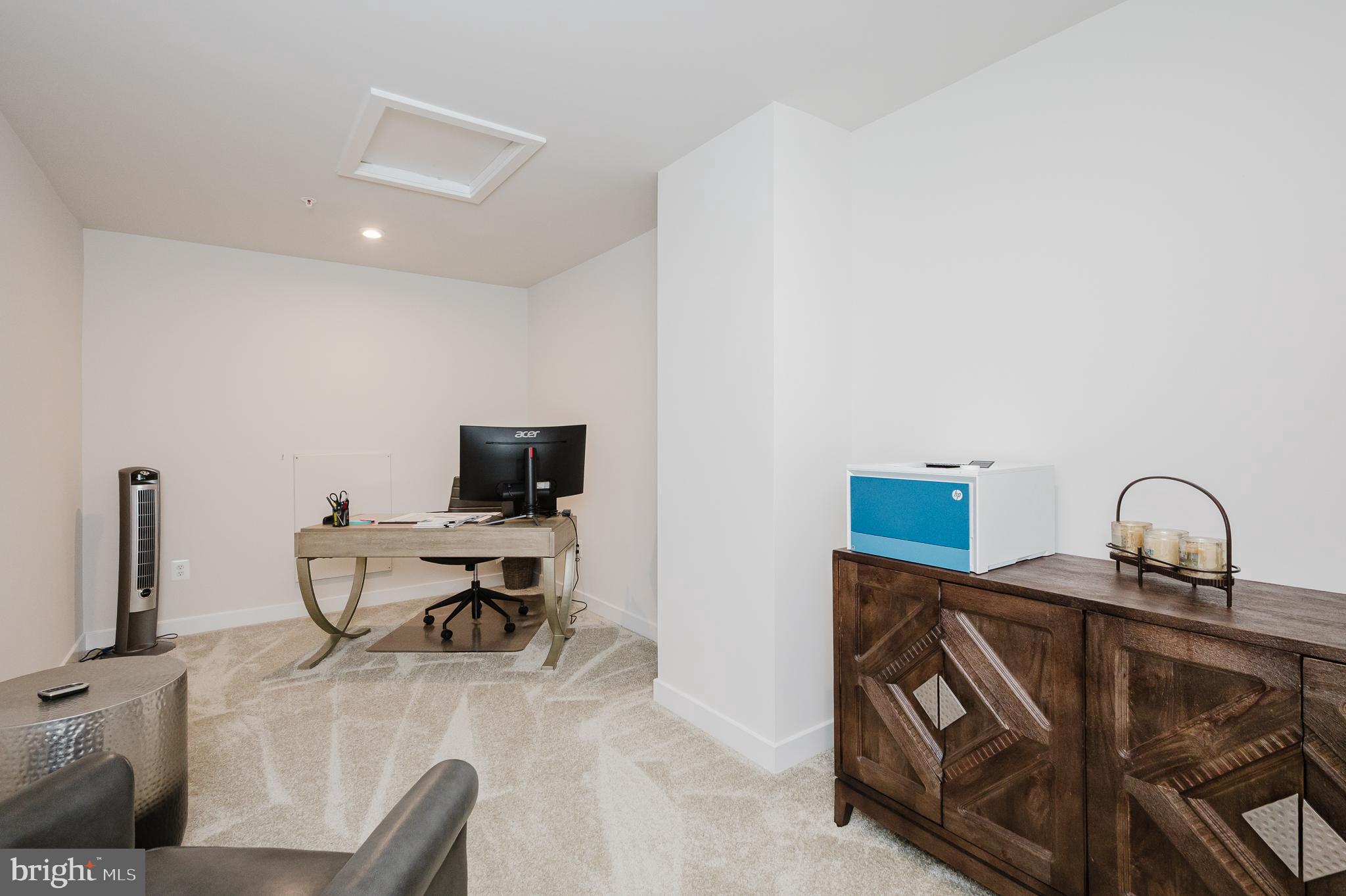 JAMES RUN CARRIAGE HOMES - Residential