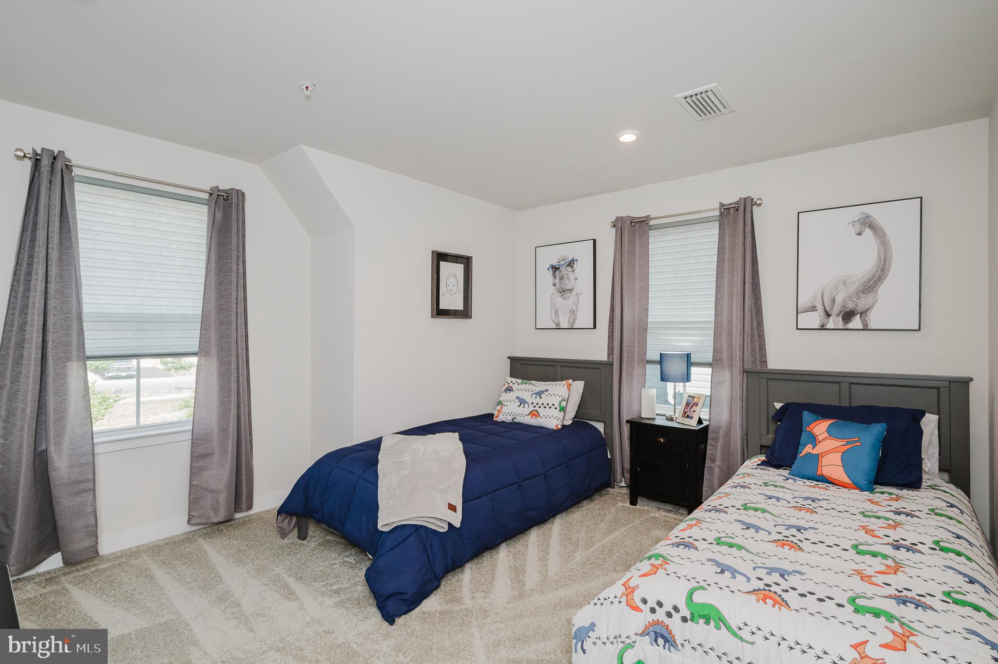 JAMES RUN CARRIAGE HOMES - Residential