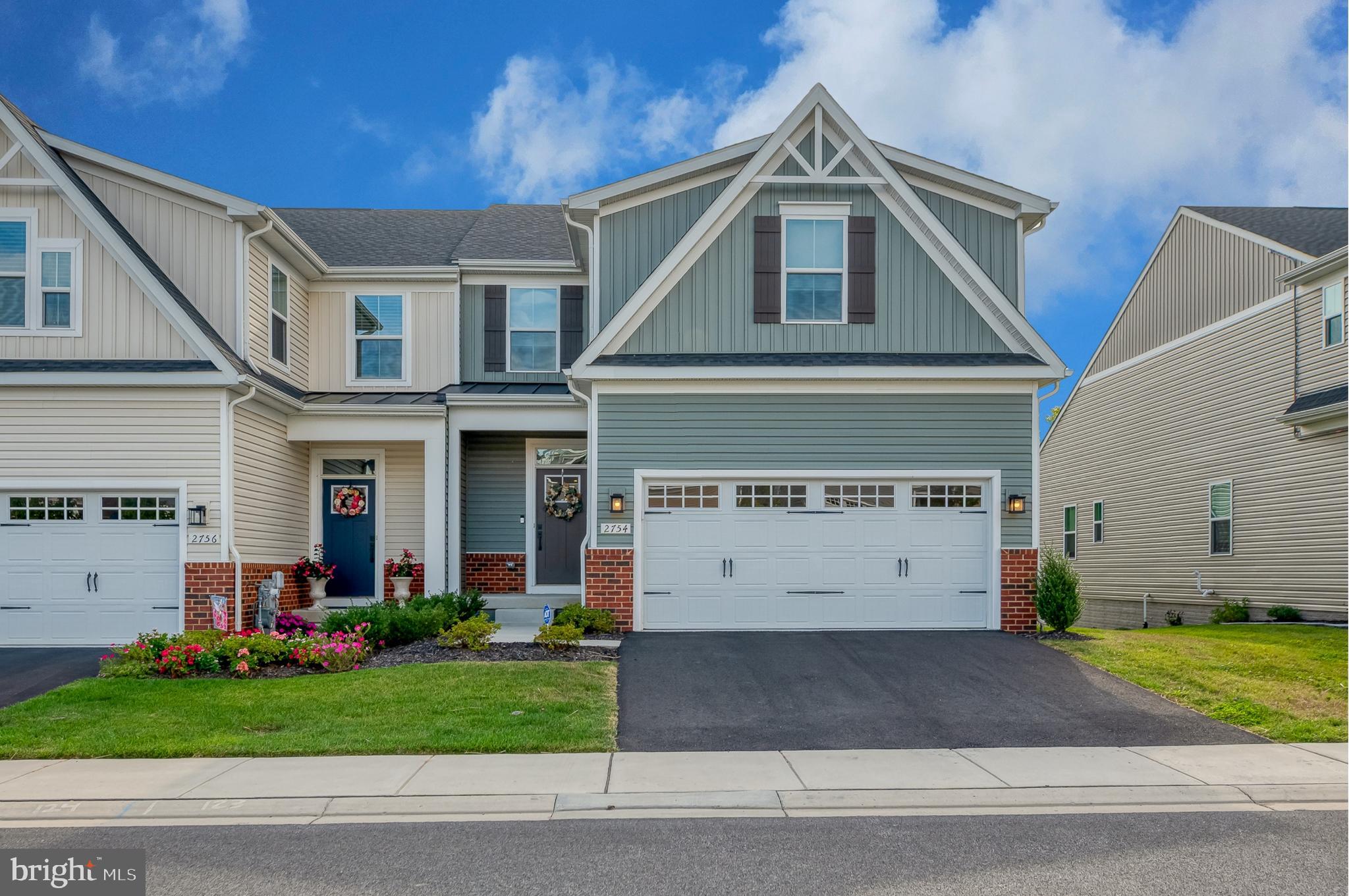 JAMES RUN CARRIAGE HOMES - Residential