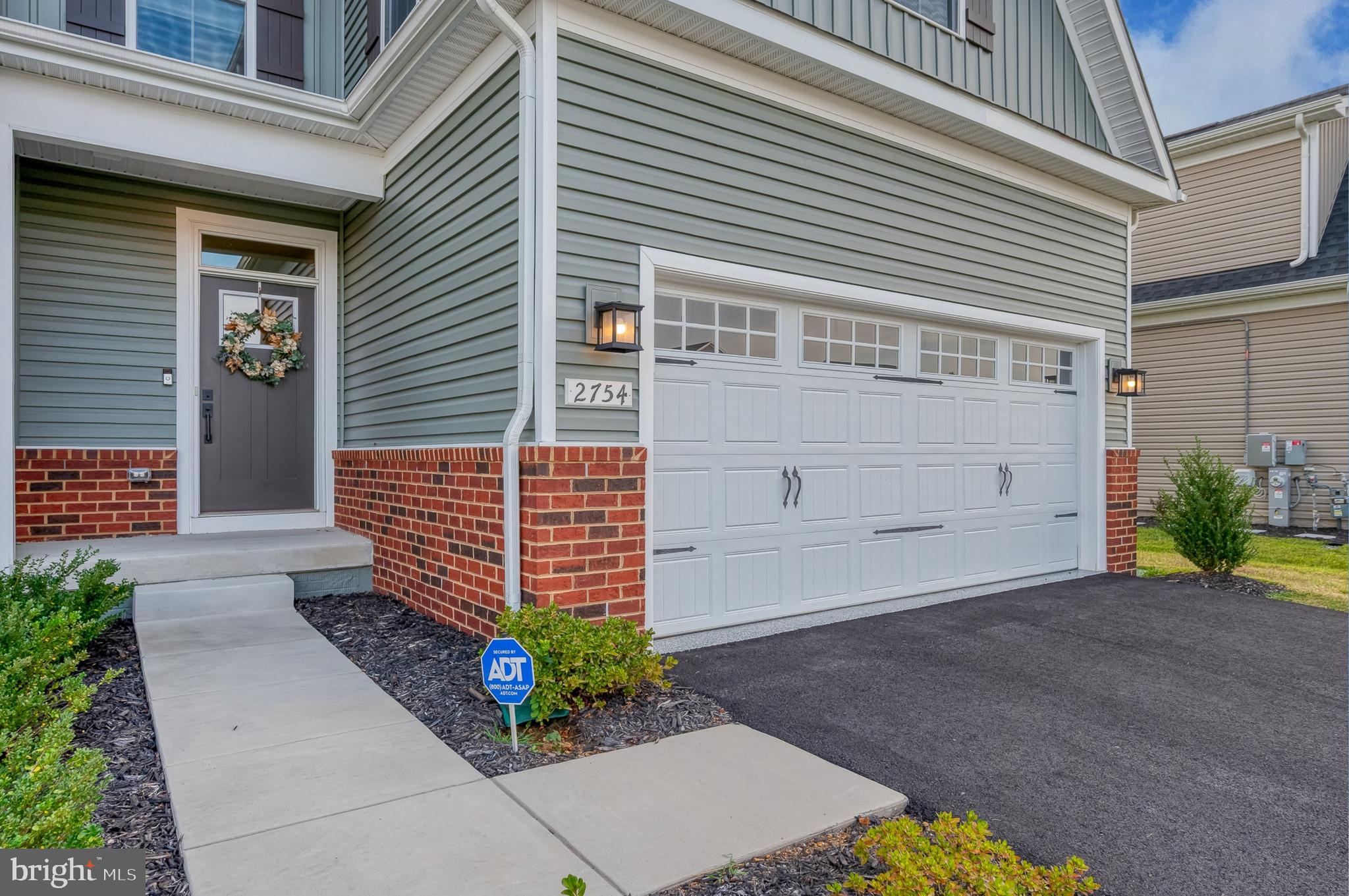 JAMES RUN CARRIAGE HOMES - Residential