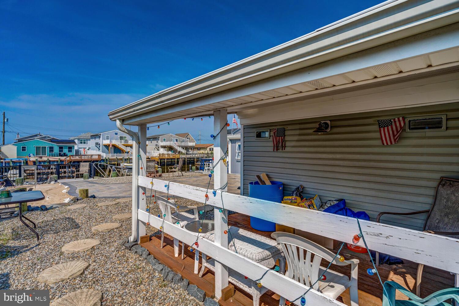 28 S LOS ANGELES DRIVE