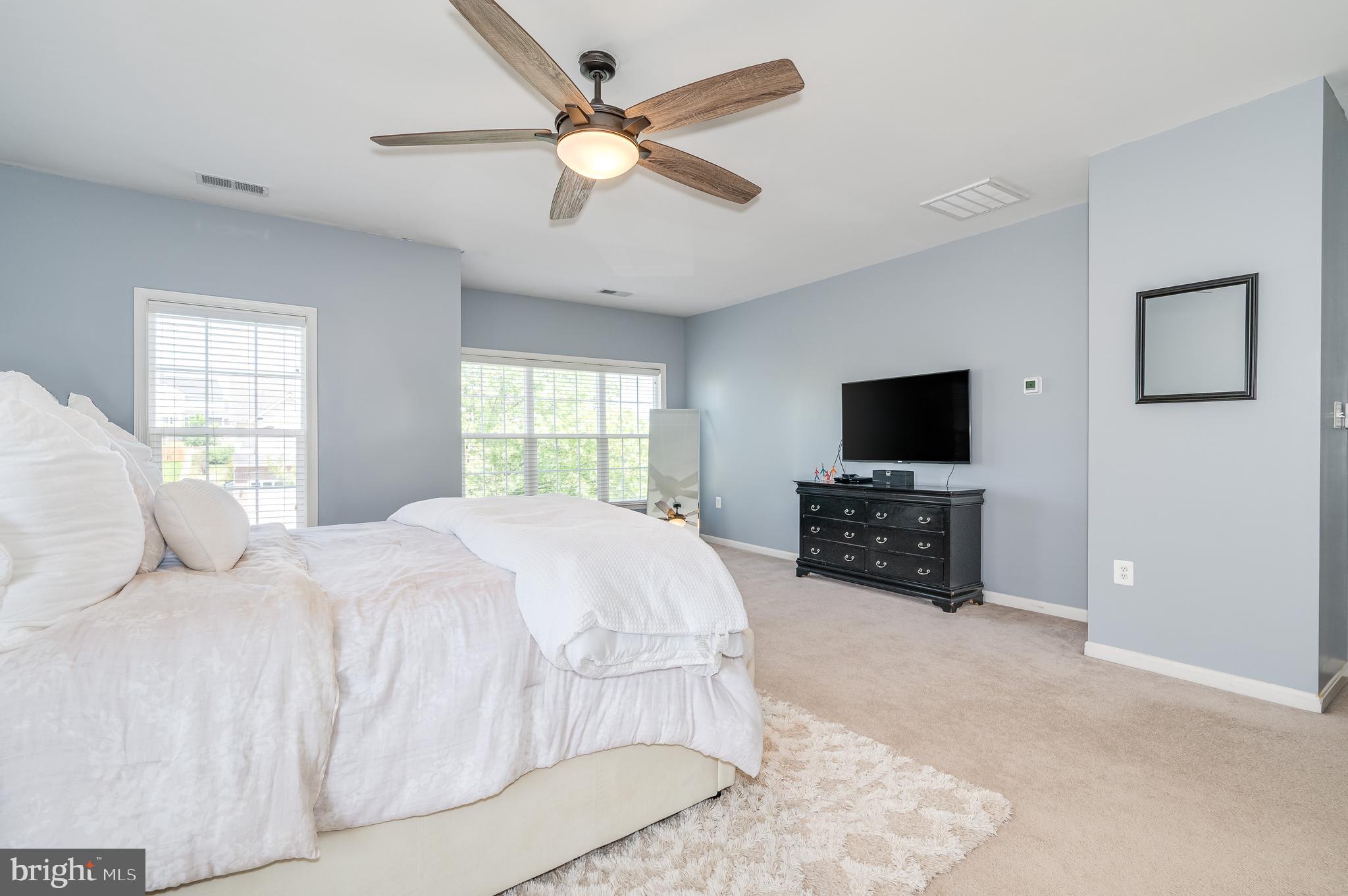 RED BUD RUN - Residential Lease