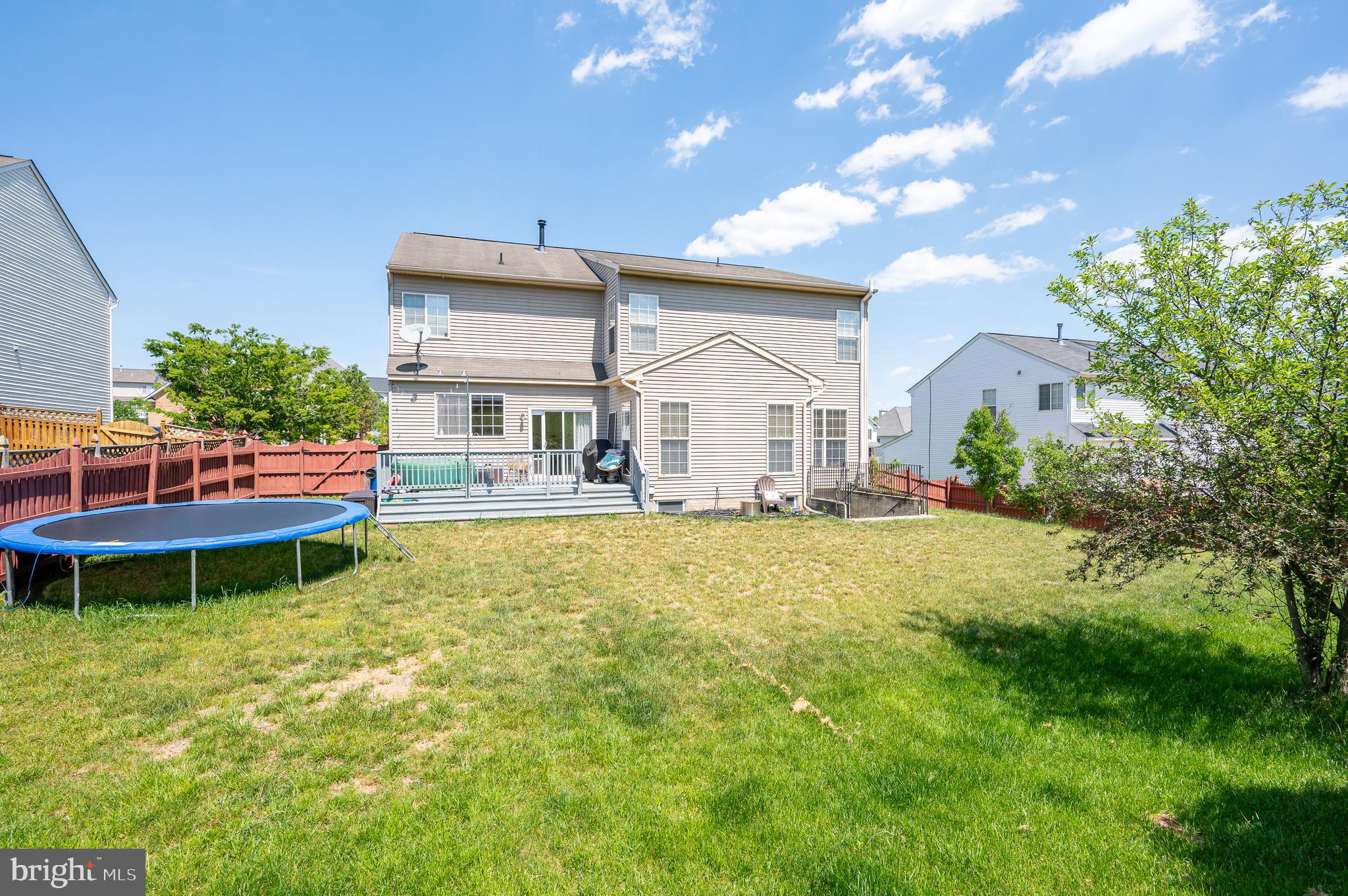 RED BUD RUN - Residential Lease