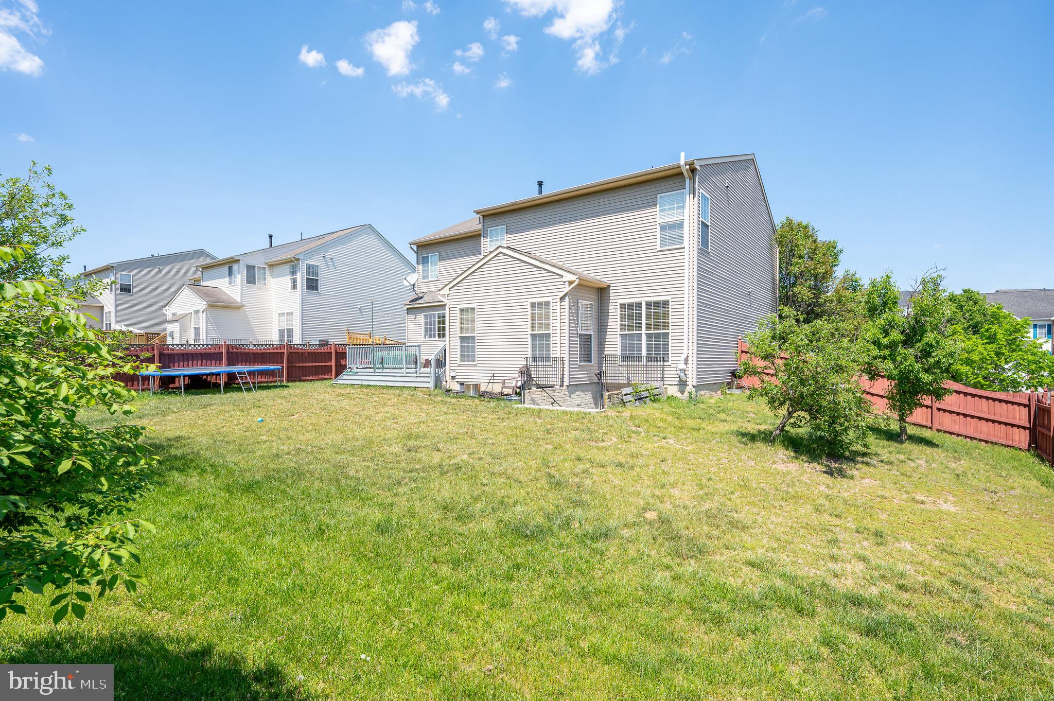 RED BUD RUN - Residential Lease