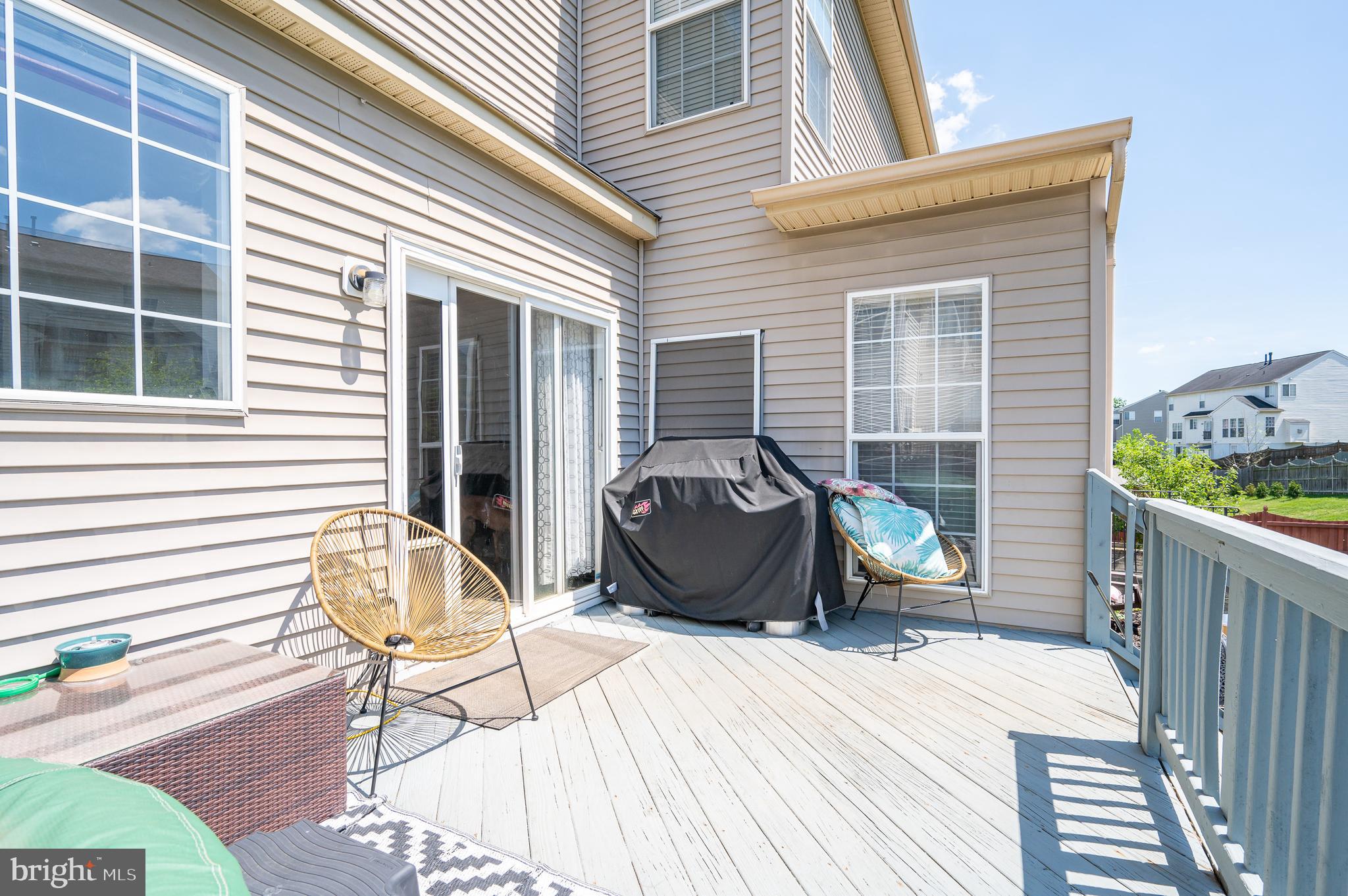 RED BUD RUN - Residential Lease