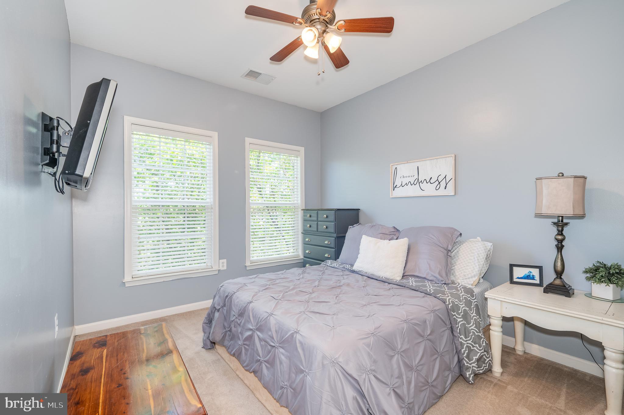 RED BUD RUN - Residential Lease