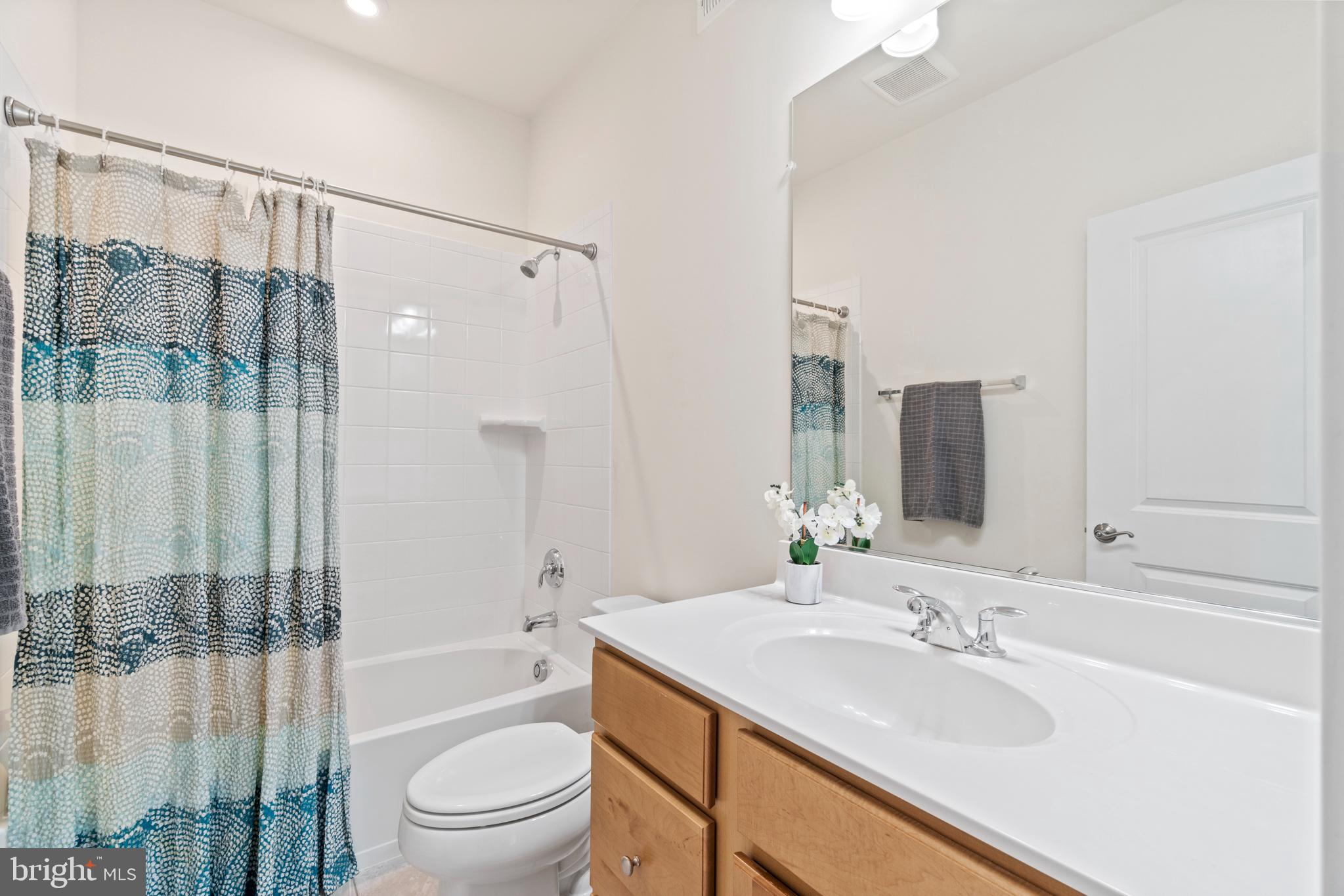 BRADLEY SQUARE - Residential