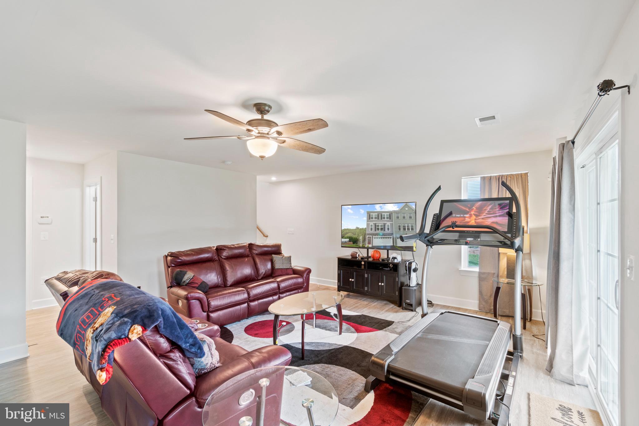 BRADLEY SQUARE - Residential