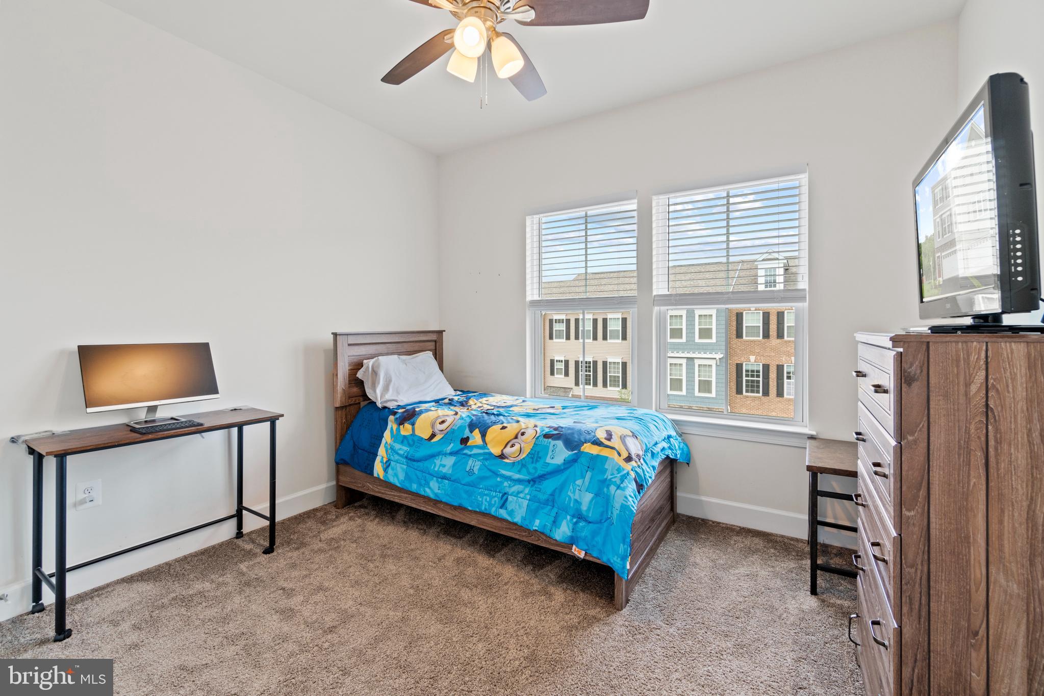 BRADLEY SQUARE - Residential