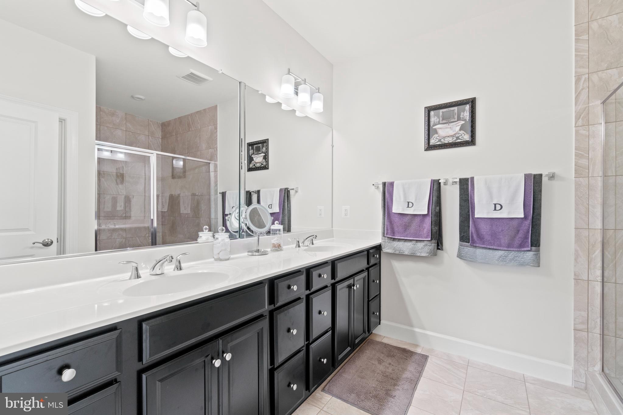 BRADLEY SQUARE - Residential