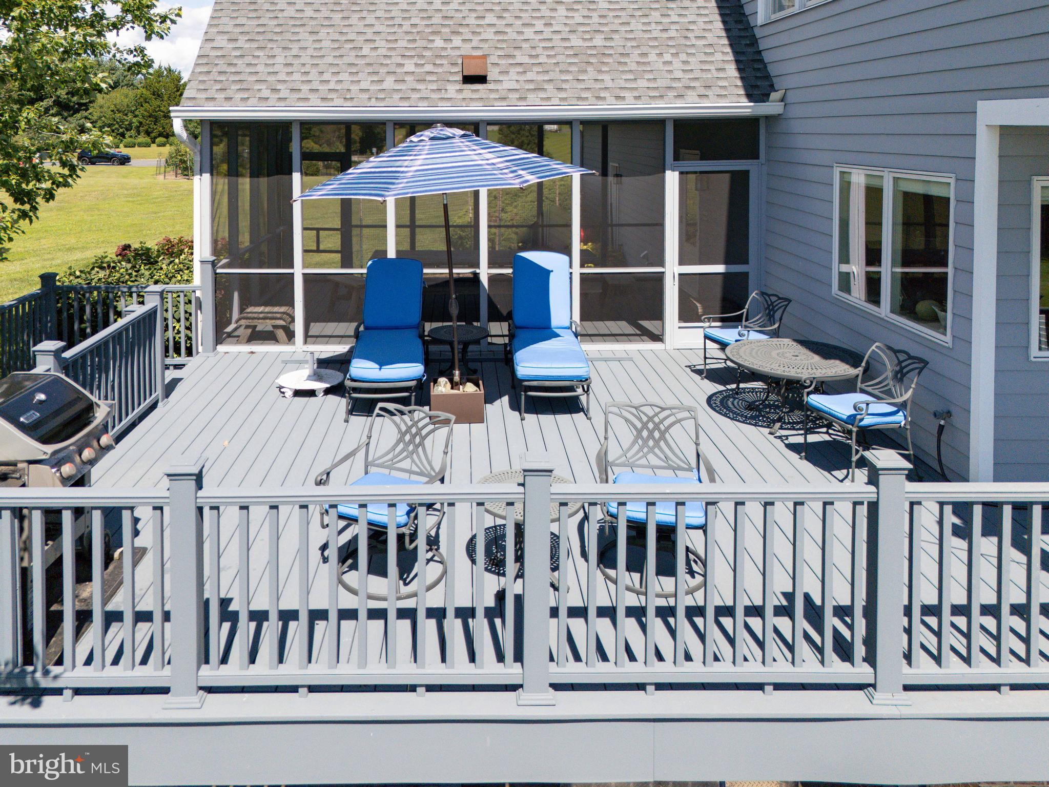 SUNSET POINTE - Residential