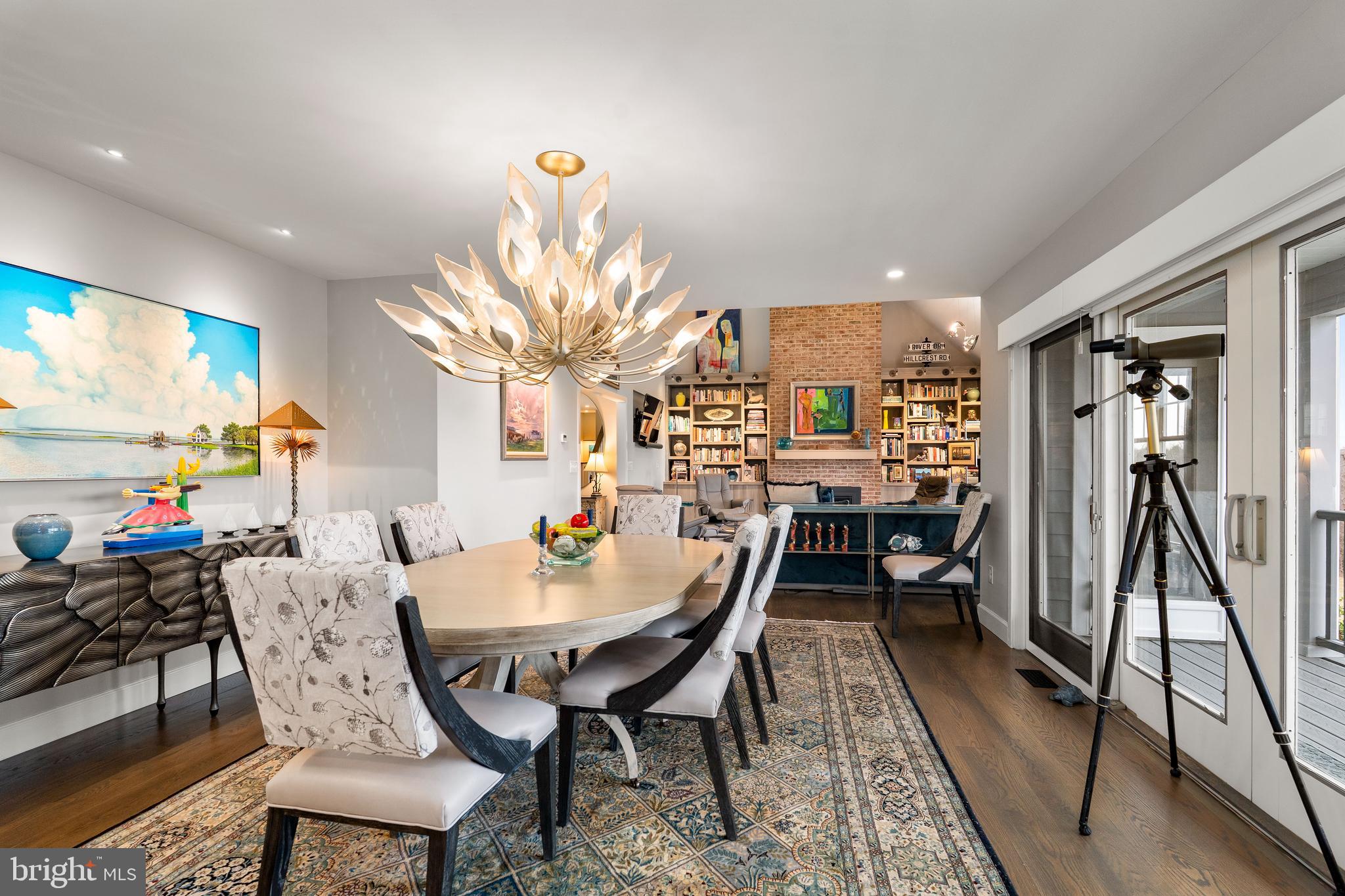 SUNSET POINTE - Residential