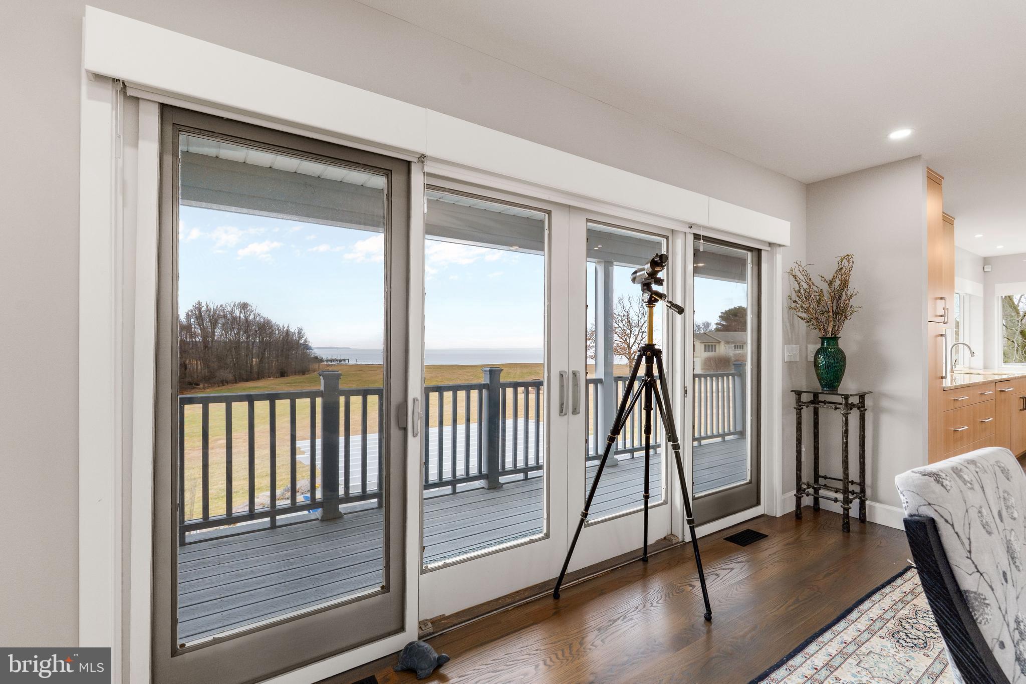 SUNSET POINTE - Residential