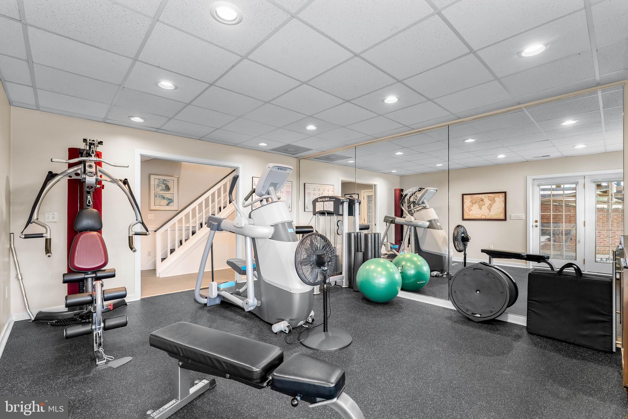 SUNSET POINTE - Residential