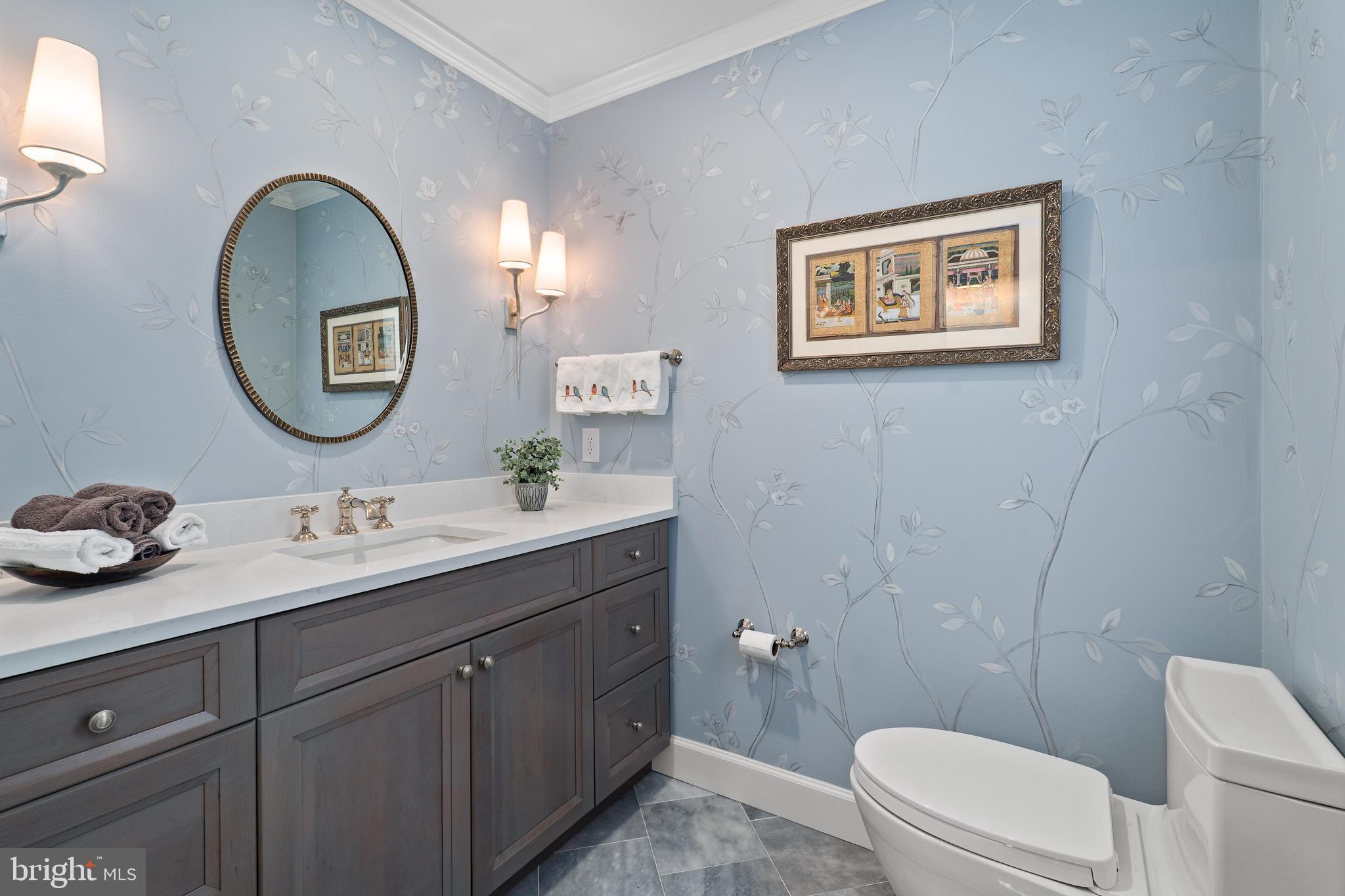 SUNSET POINTE - Residential