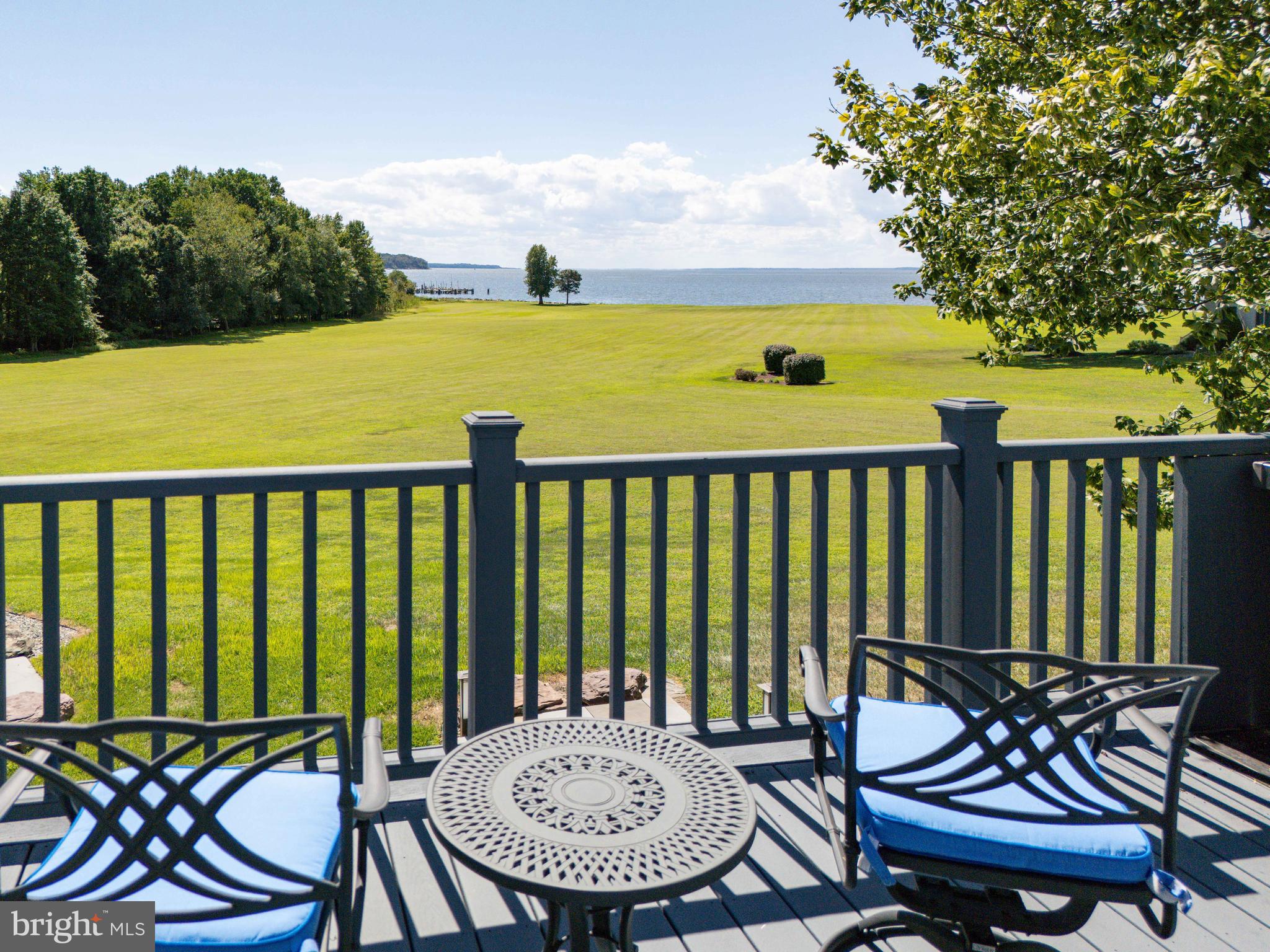 SUNSET POINTE - Residential