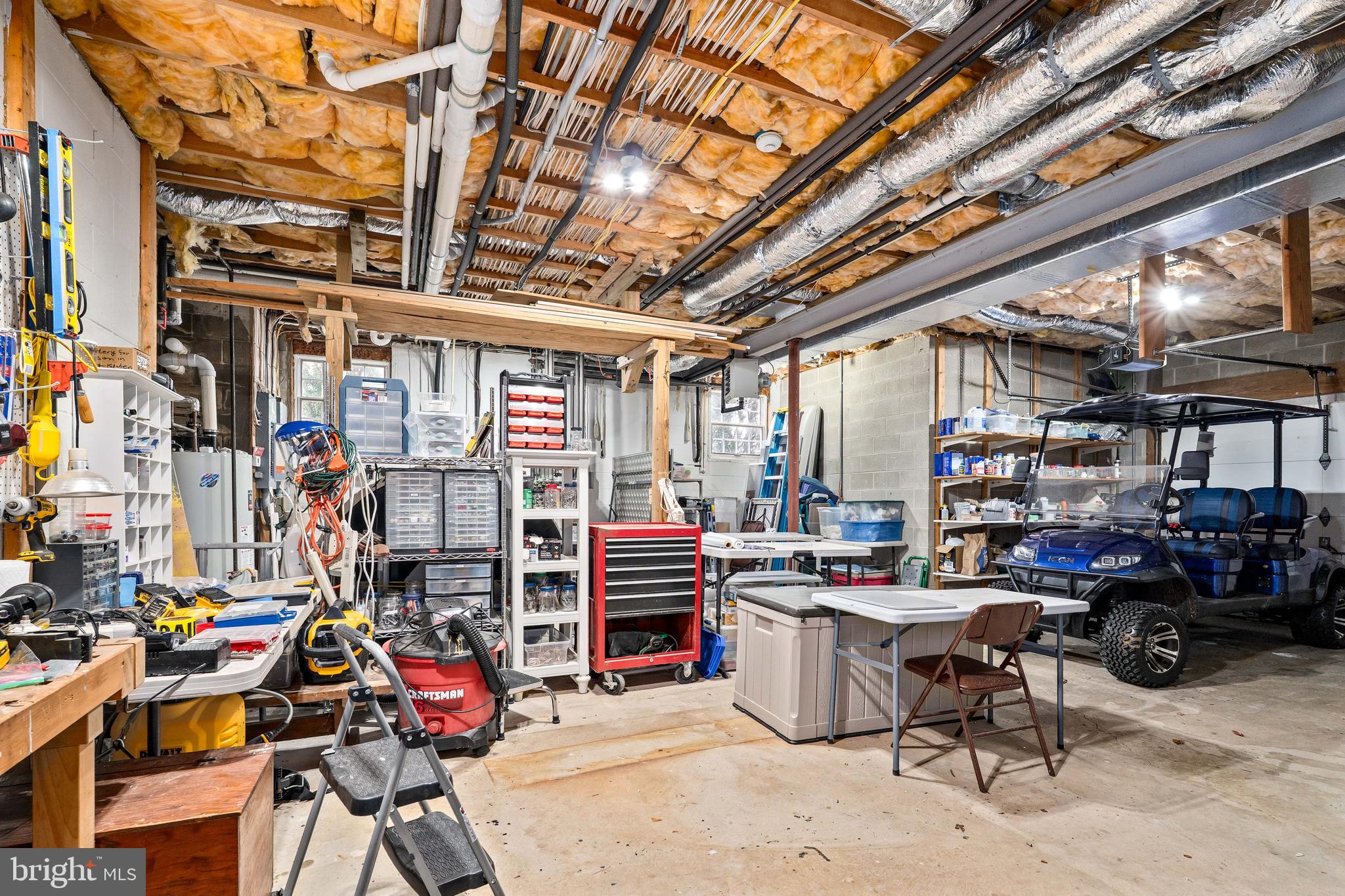 SUNSET POINTE - Residential