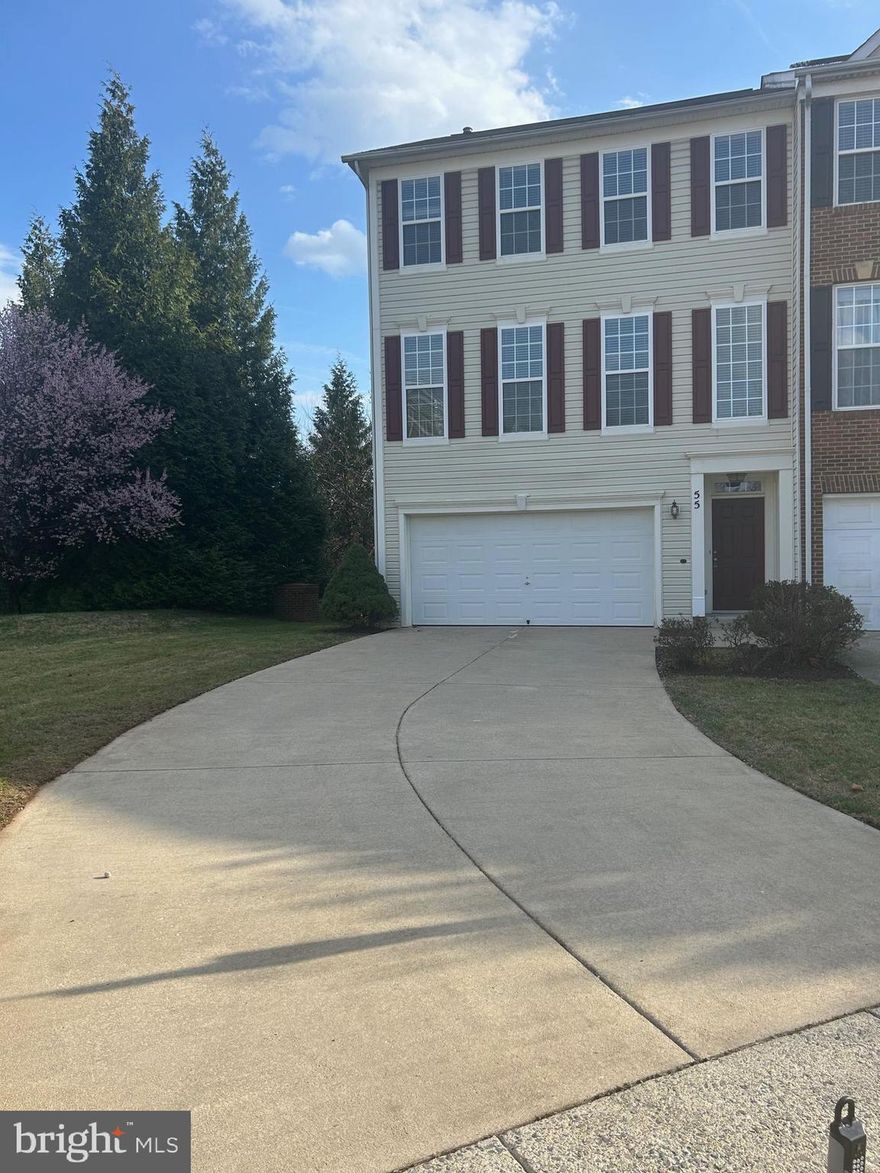 Very Large Beautiful END UNIT home  , 5-6 car driveway plus 2 car garage , Lots of room to park , glories Gym and Pool Well maintained home. This home is tucked away in an out of way setting, Backs to wooded area . 12 feet ceilings , Room to grow with an additional Rough in Full Bath if needed.