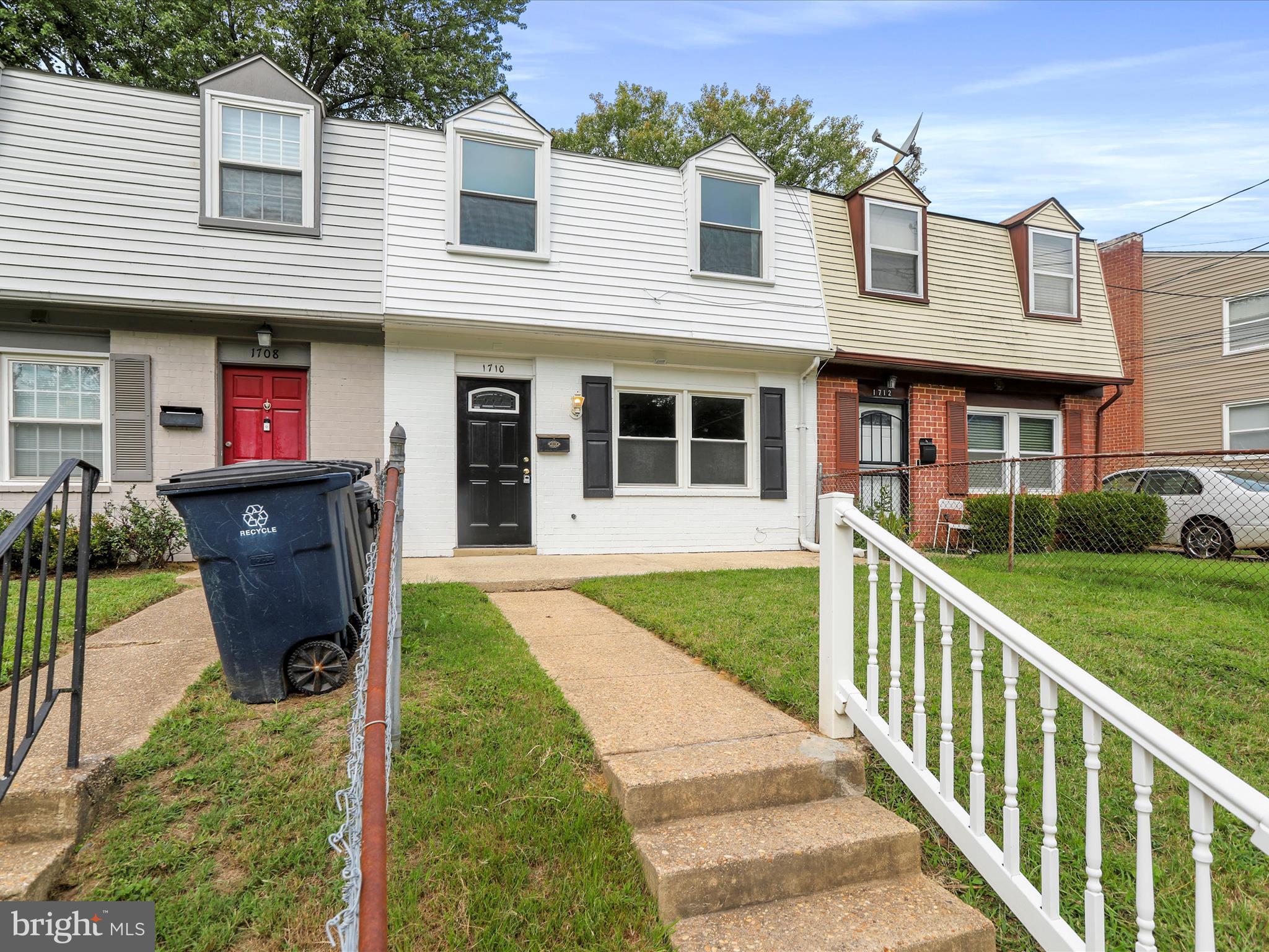1710 ALLENDALE PLACE