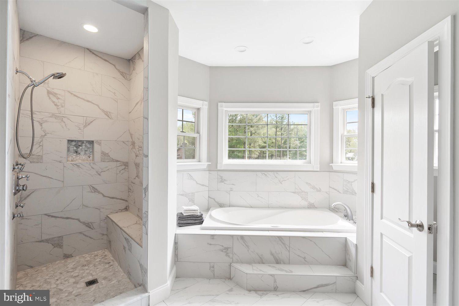 LONG BEACH ESTATES - Residential