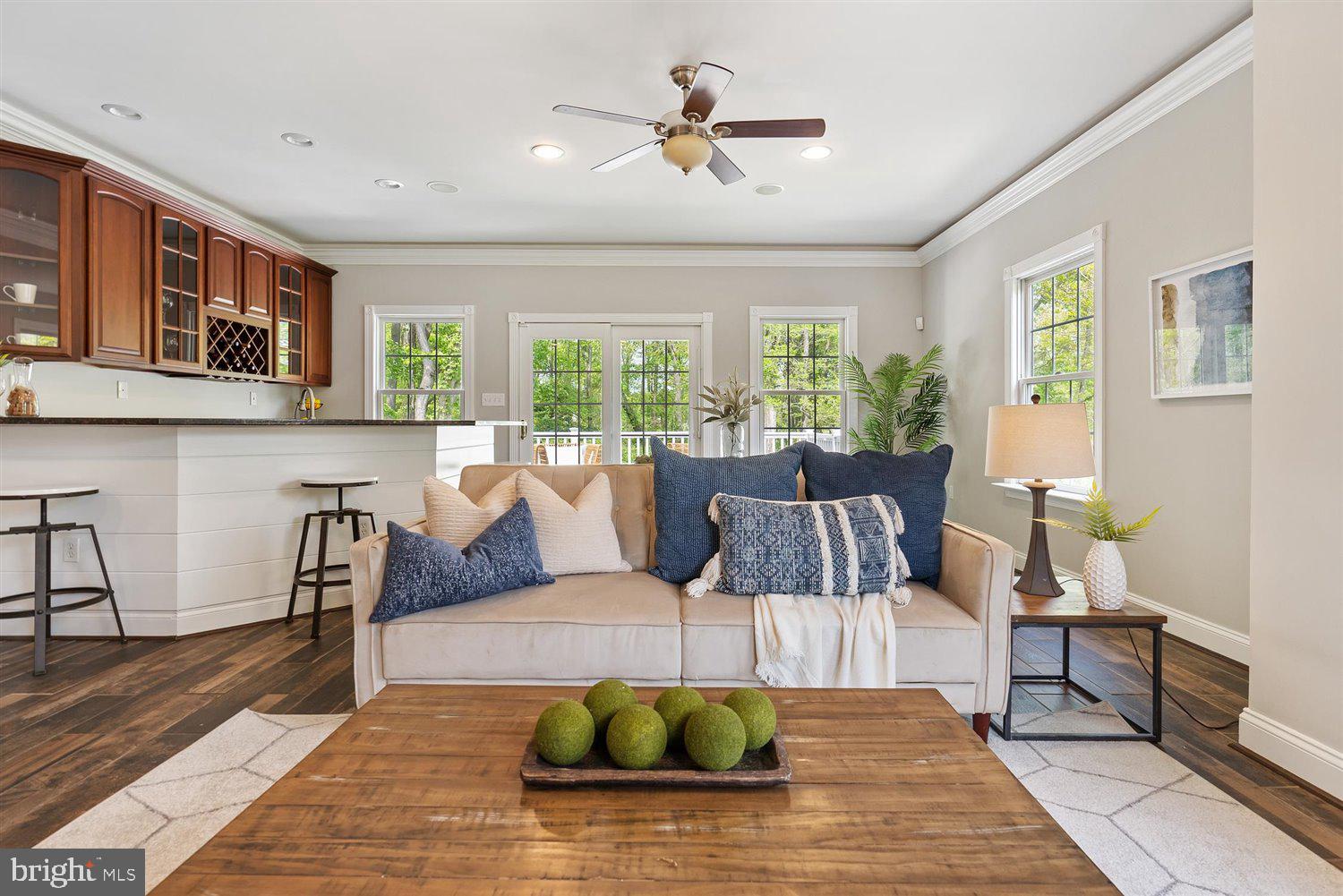 LONG BEACH ESTATES - Residential