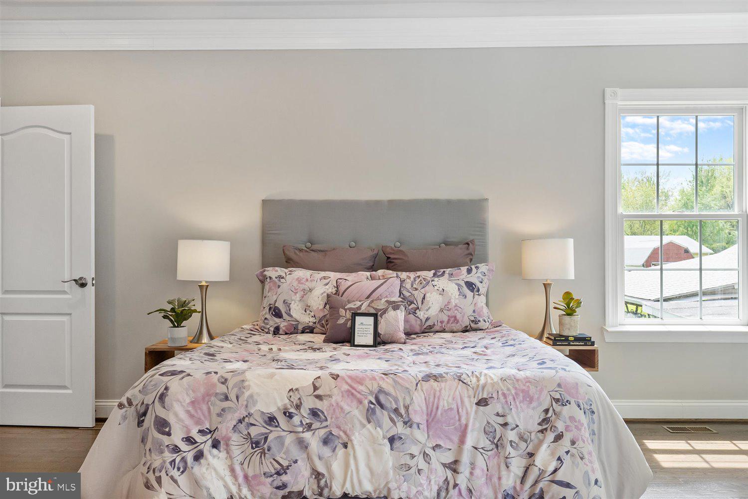 LONG BEACH ESTATES - Residential