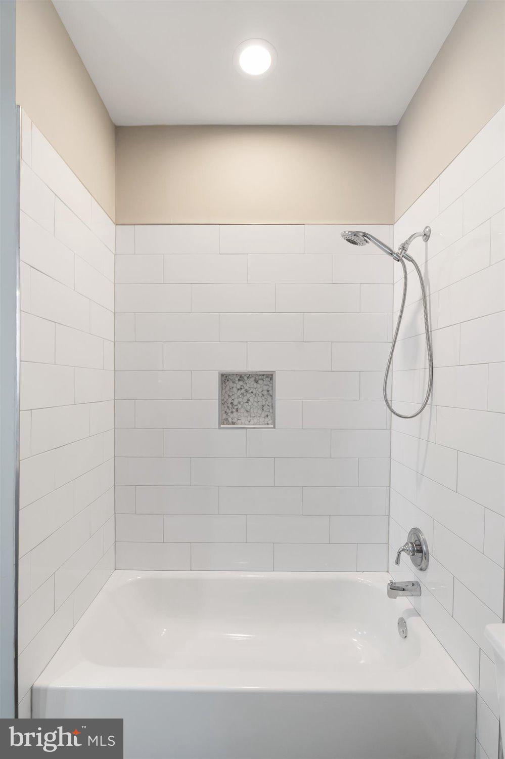 LONG BEACH ESTATES - Residential