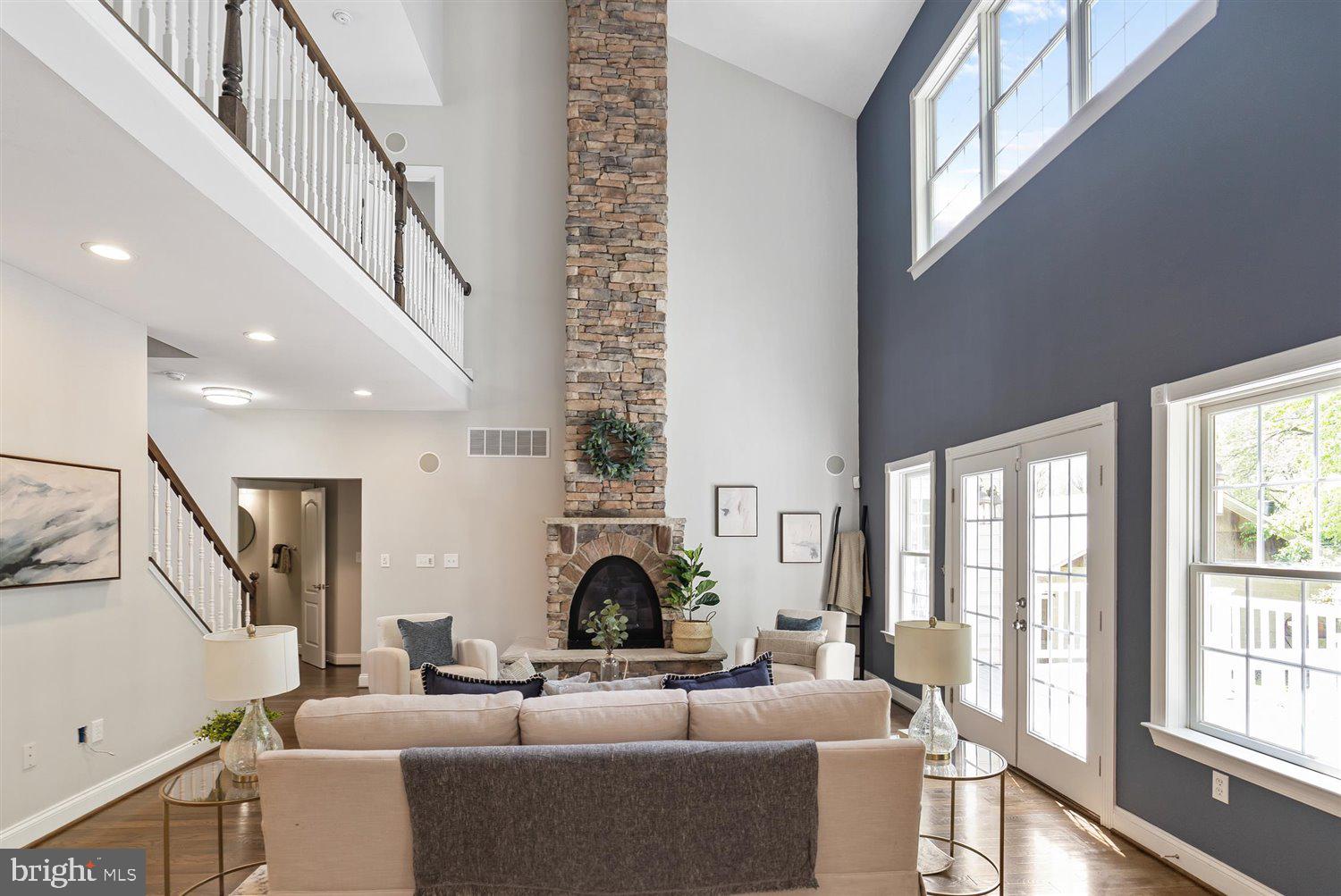 LONG BEACH ESTATES - Residential