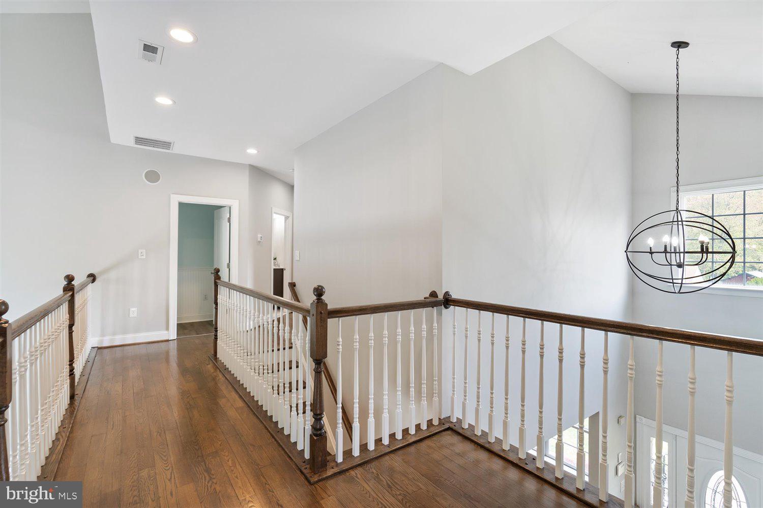 LONG BEACH ESTATES - Residential