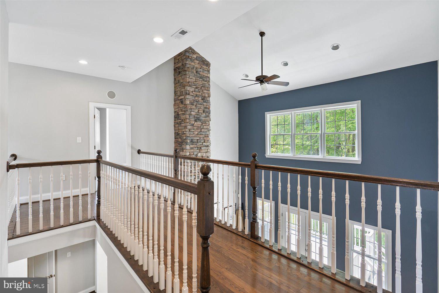 LONG BEACH ESTATES - Residential