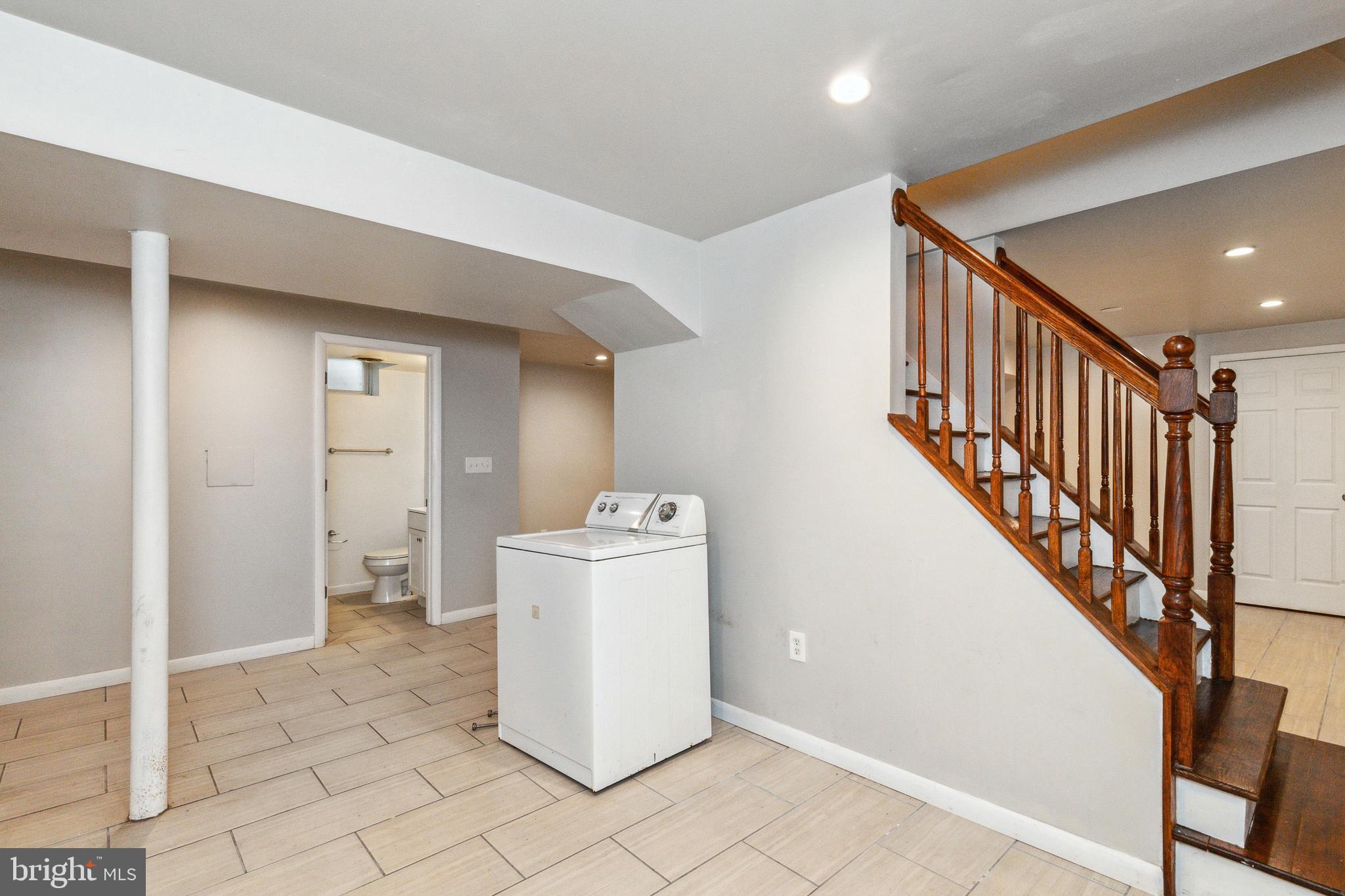 HARTFORD HILLS - Residential