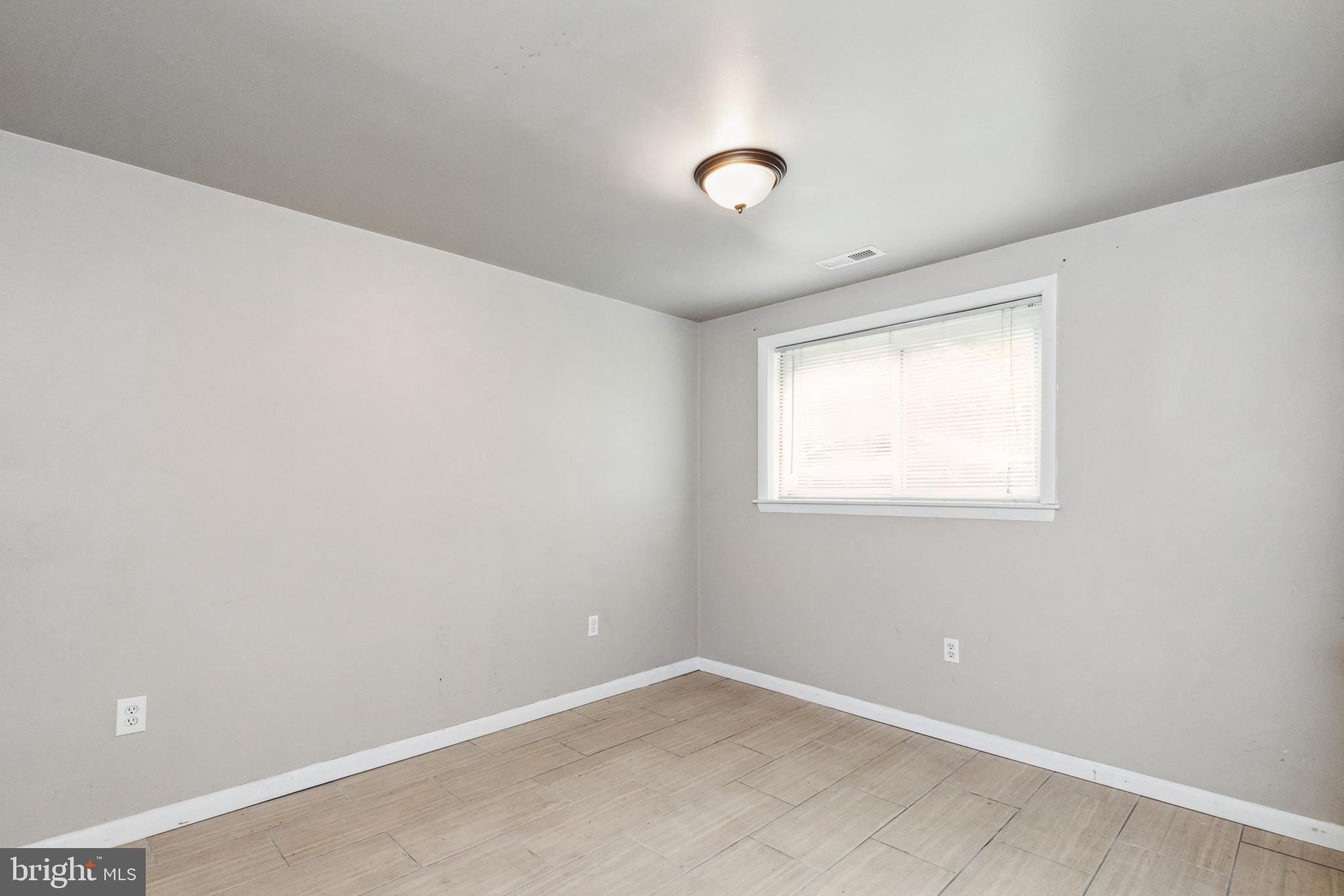 HARTFORD HILLS - Residential